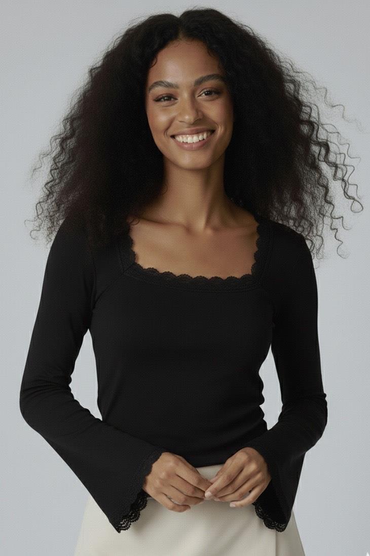 Dantel Yakalı Bluz - Siyah