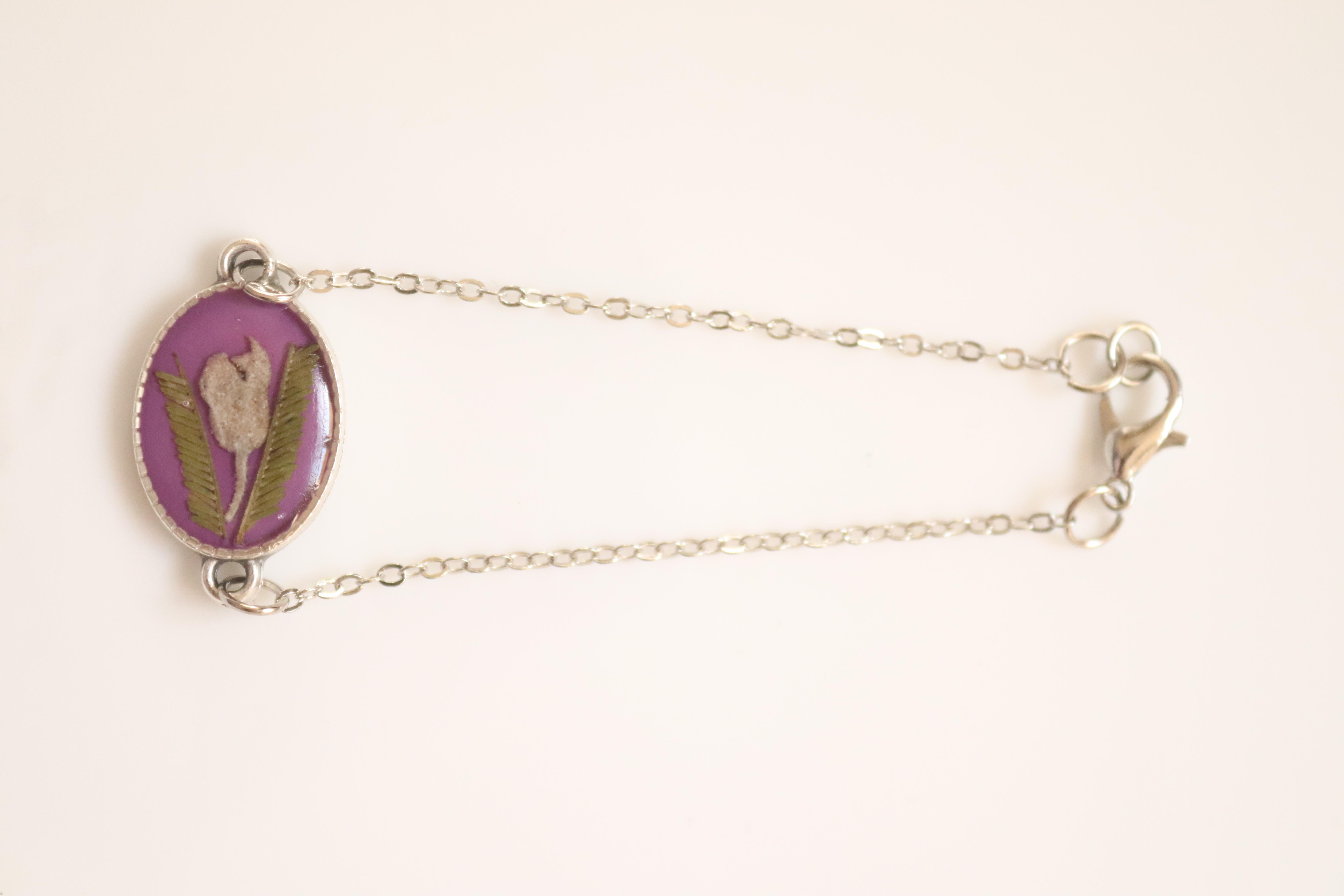 Kurutulmuş Çiçekten Bileklik