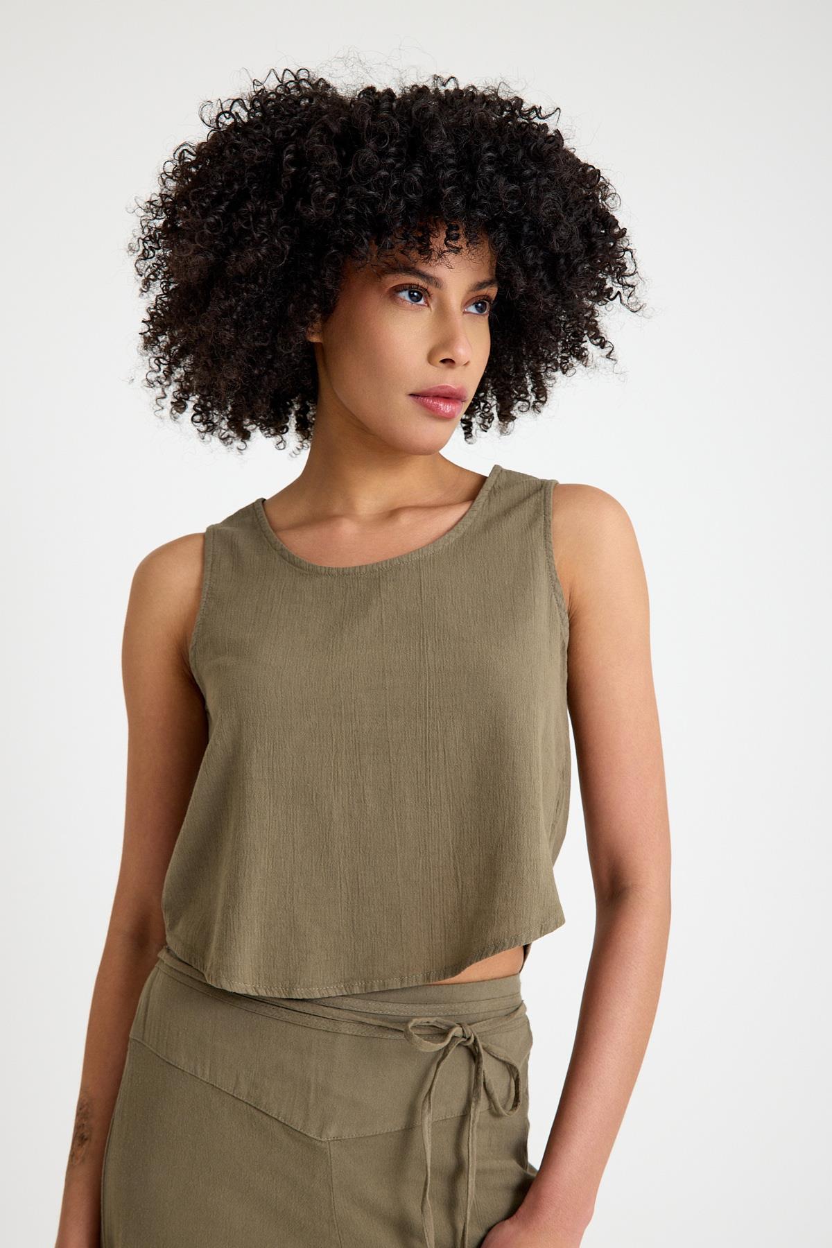 Oval Yaka Bluz - Açık Haki