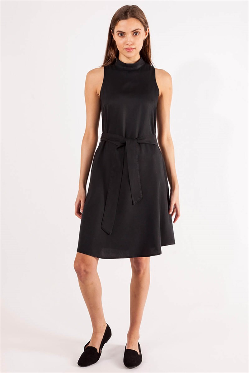 Yaka Bantlı Elbise - Siyah