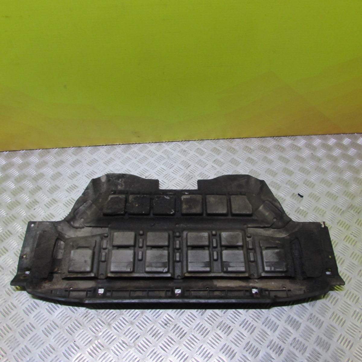 BMWBMW ORİJİNAL YALITIM, MOTOR BÖLMESİ-ÖN 51718265652
