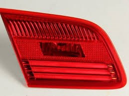 BMWBMW ORİJİNAL ARKA LAMBA, BAGAJ KAPAĞI-SOL 63217162299