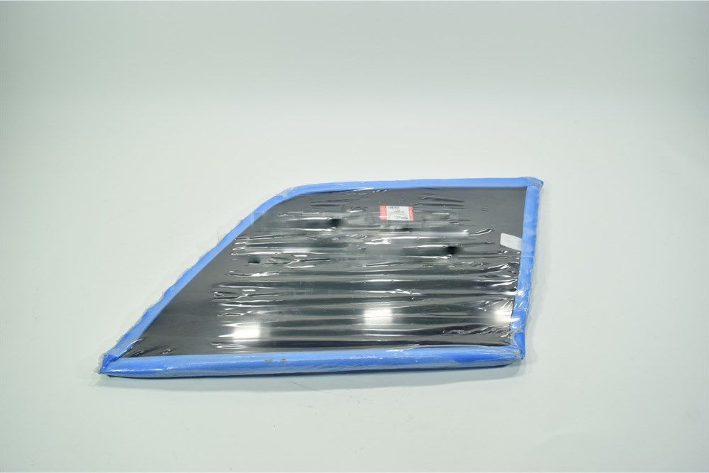 LAND ROVERLAND ROVER ORİJİNAL ARKA CAMURLUK CAMI SAG(VOGUE 3.0L V6)  EA/FA/KA LR077626