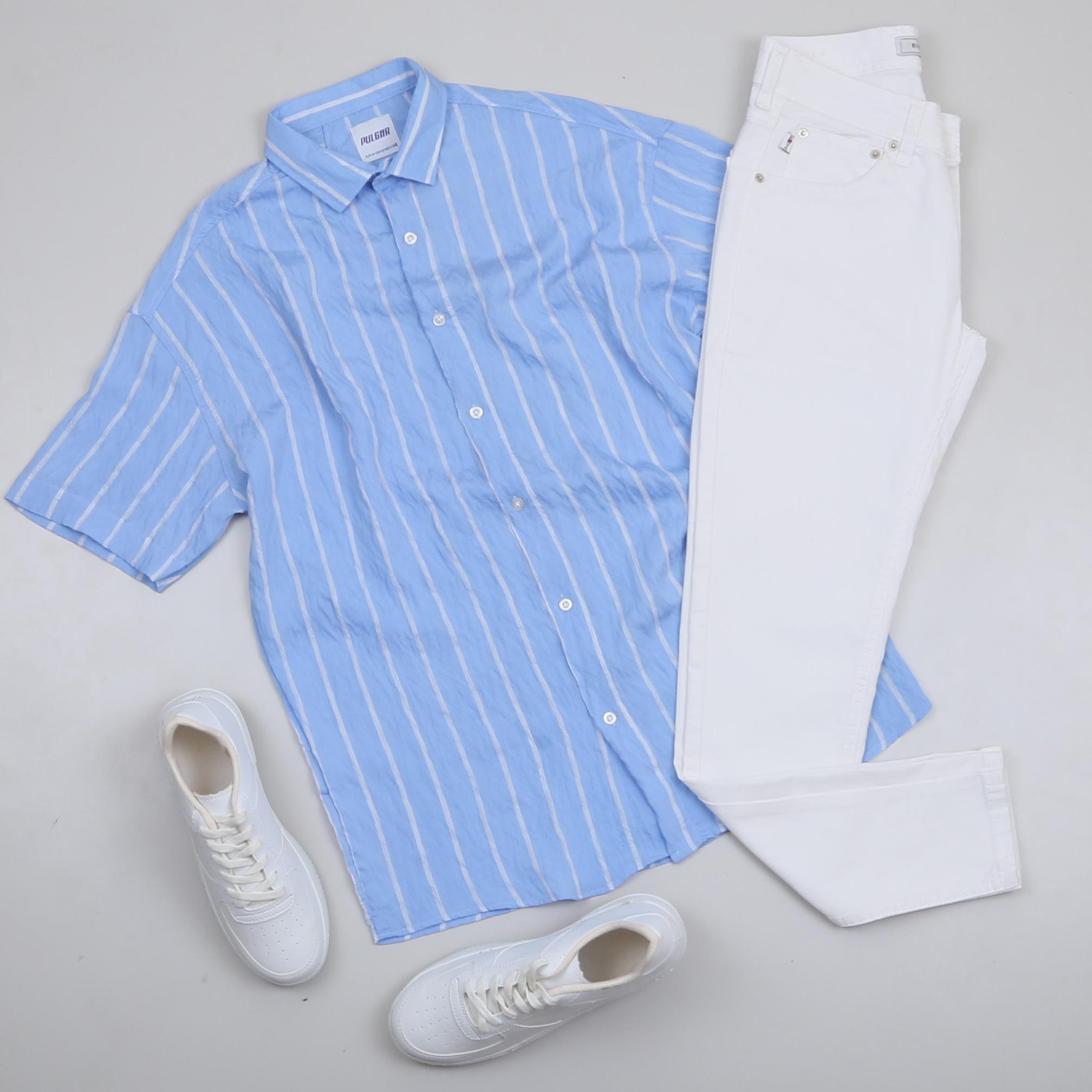 Açık Mavi Çizgili Kısa Kol Gömlek Pantolon Kombini