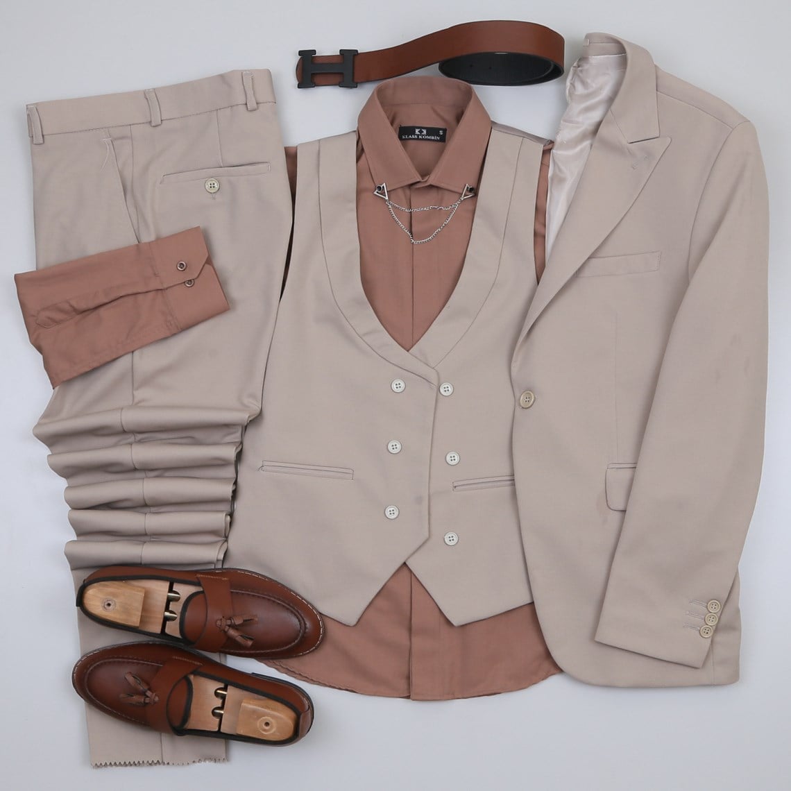 Bej Takım Elbise  Kombini