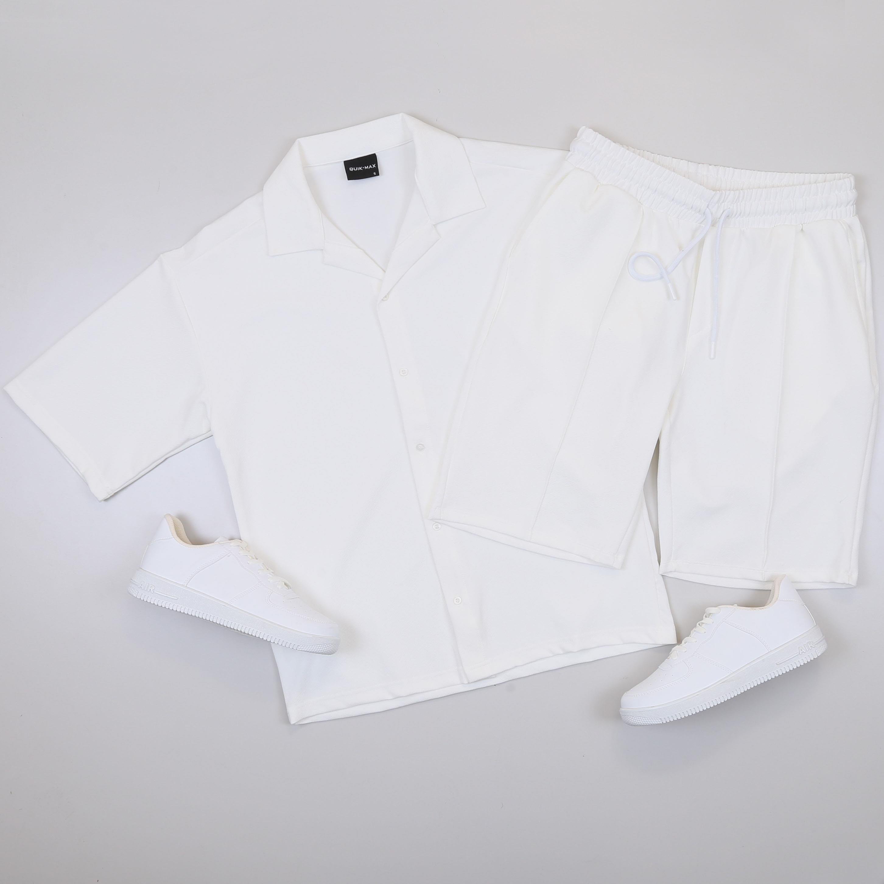 Beyaz Gömlek Şort  Ayakkabı Kombin