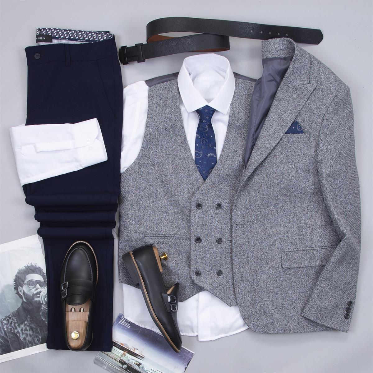 Gri Takım Elbise Kombini