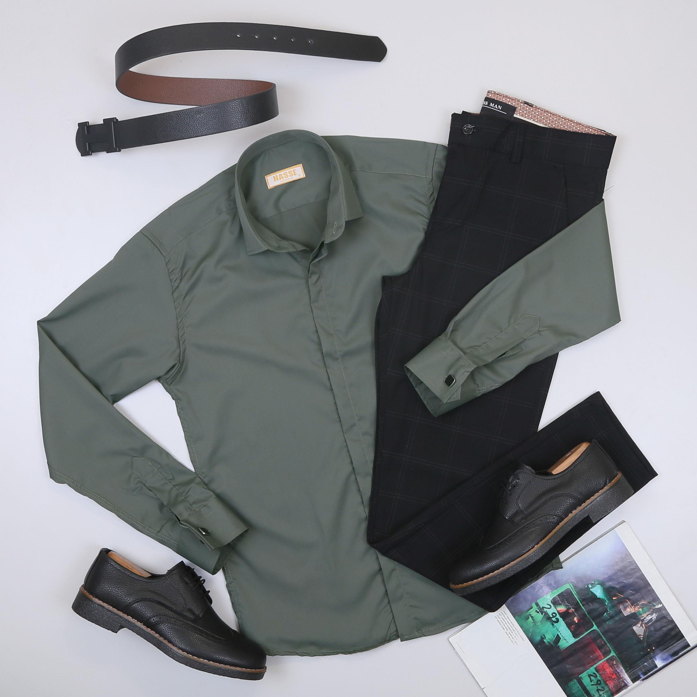 Haki Gömlek Siyah Pantolon Ayakkabı Kombin