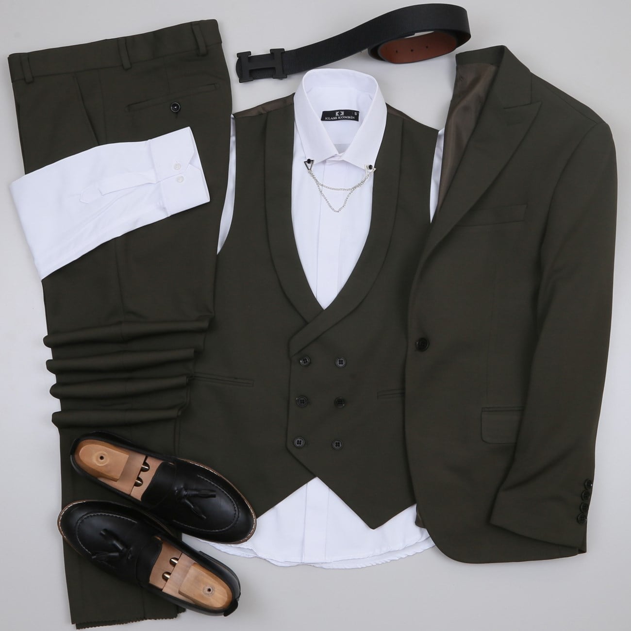 Haki Takım Elbise Kombin