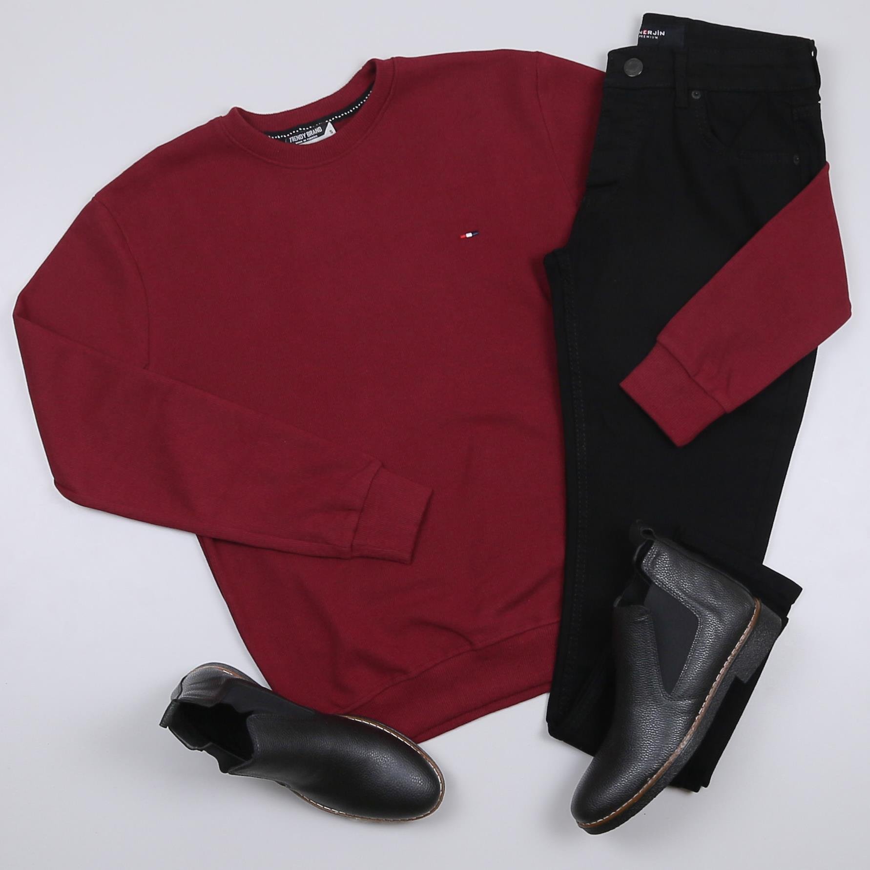 Kırmızı Kazak Kot Pantolon Bot Kombini