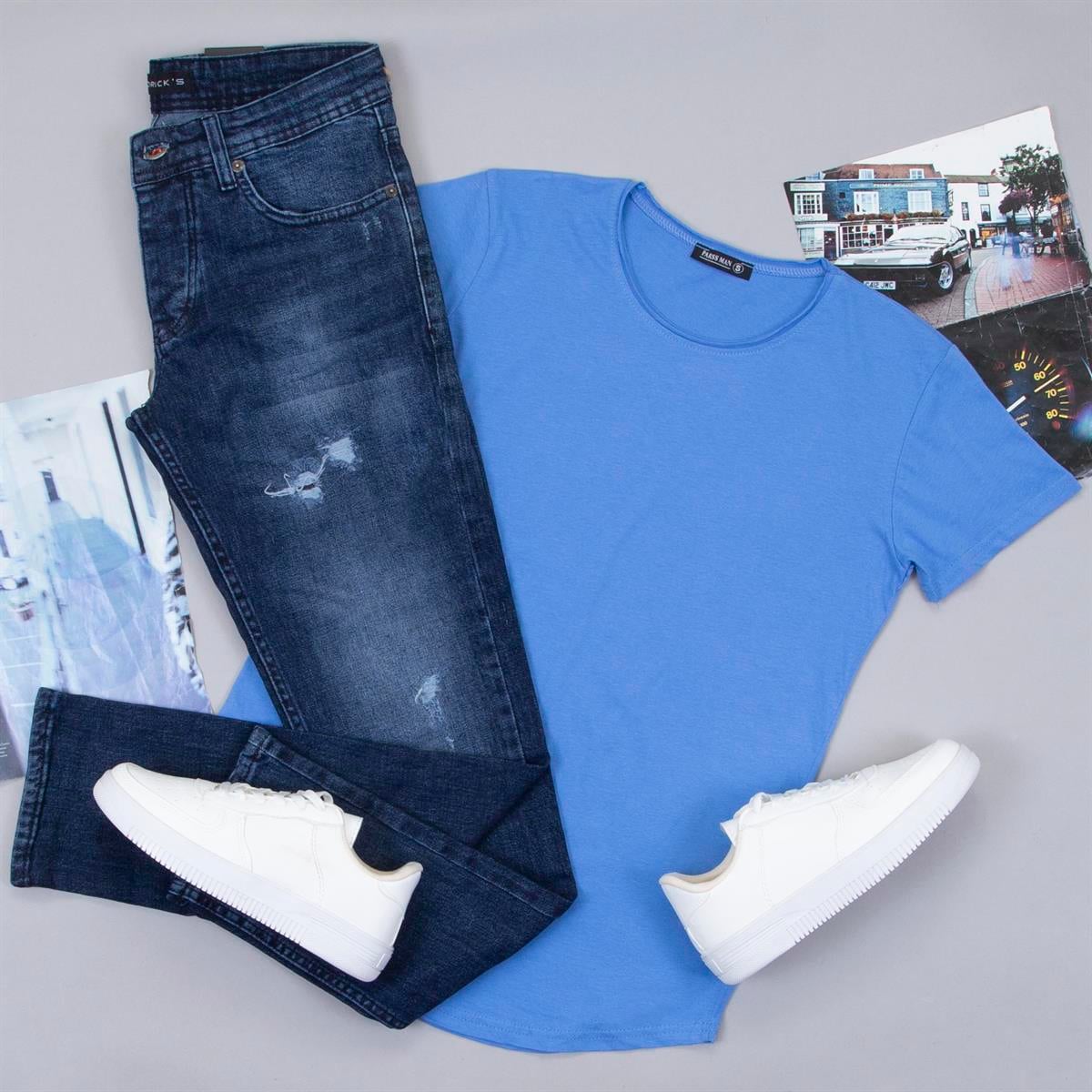 Mavi Basic Tişört Pantolon Ayakkabı Kombin
