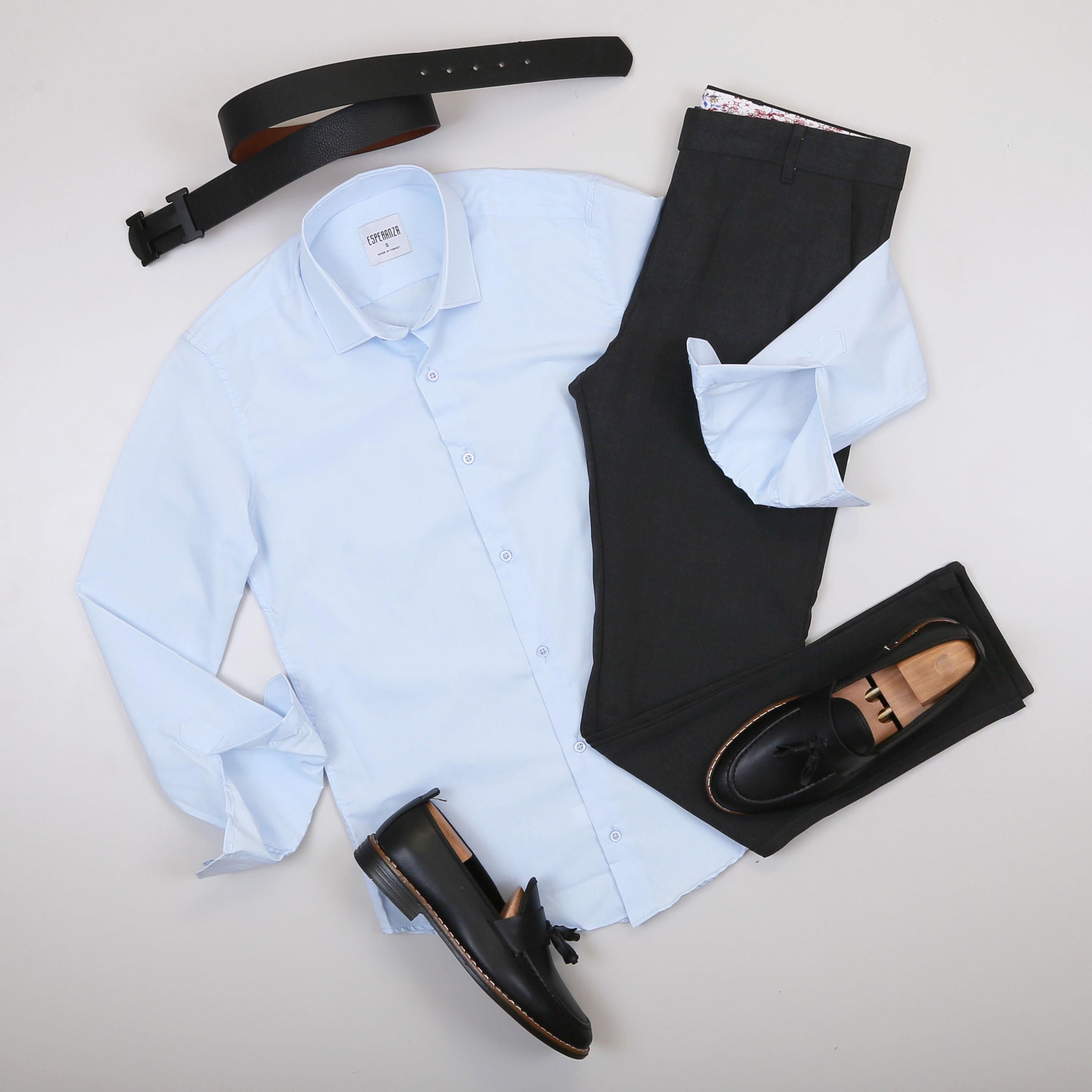 Parlak Şık Mavi Gömlek Kombini