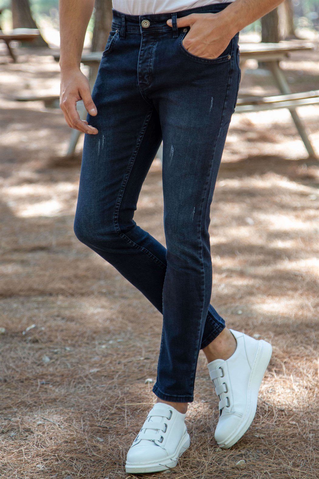 Slim fit tırnak detaylı dar paça koyu lacivert kot pantolon