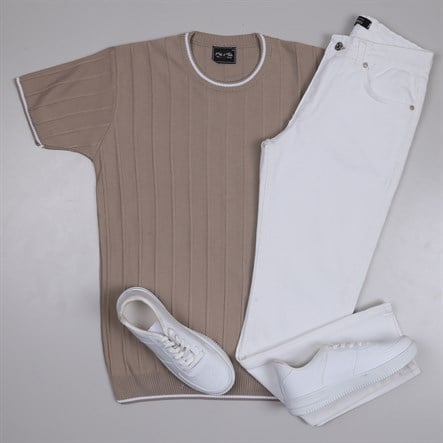 bej bisiklet yaka Triko Polo Yaka Tişört beyaz kot  pantolon  ayakkabı Kombin