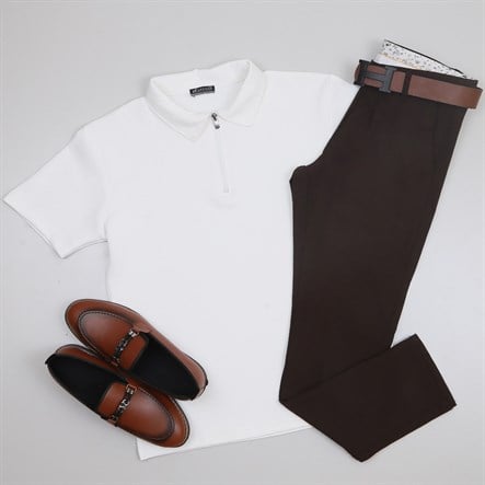 Beyaz Polo Yaka Tişört Kahve Kumaş  pantolon  ayakkabı Kombin