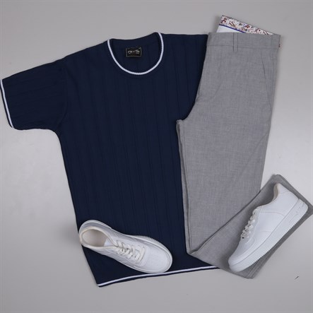 lacivert bisiklet yaka Triko Polo Yaka Tişört gri kumaş  pantolon  ayakkabı Kombin