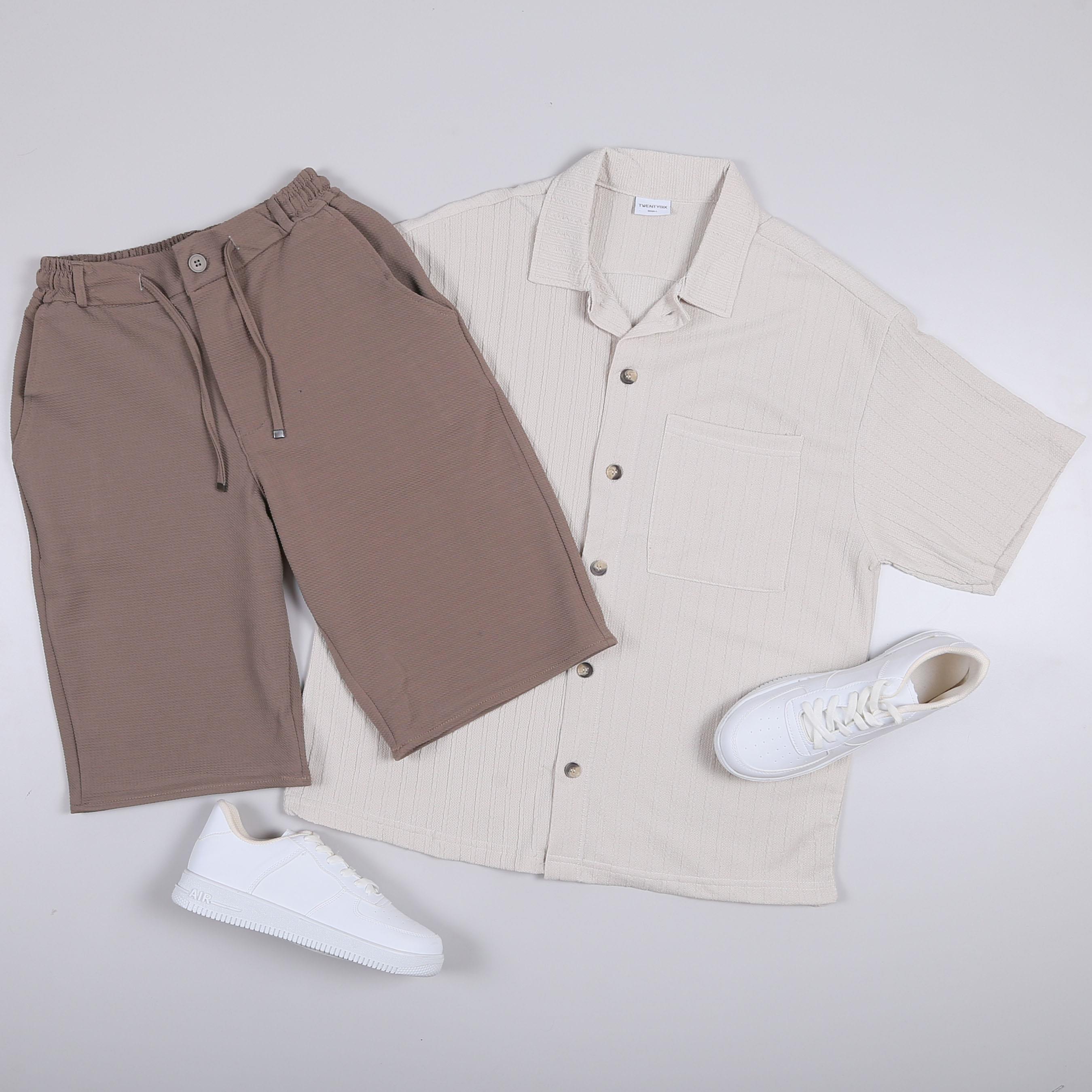 Bej Gömlek Kahve Şort Ayakkabı Kombin