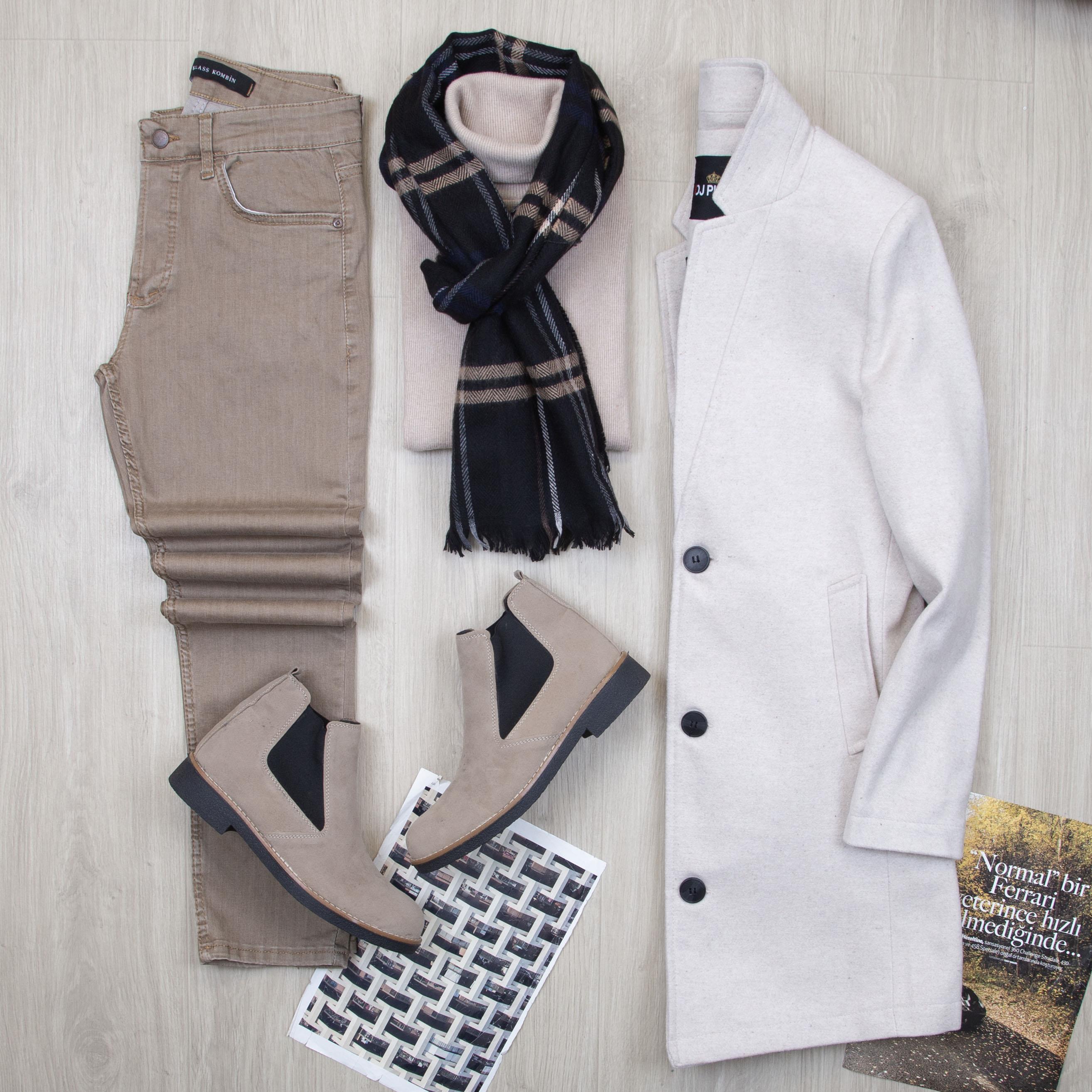 Bej Kaşe Kaban Boğazlı Body Pantolon Bot Kombin