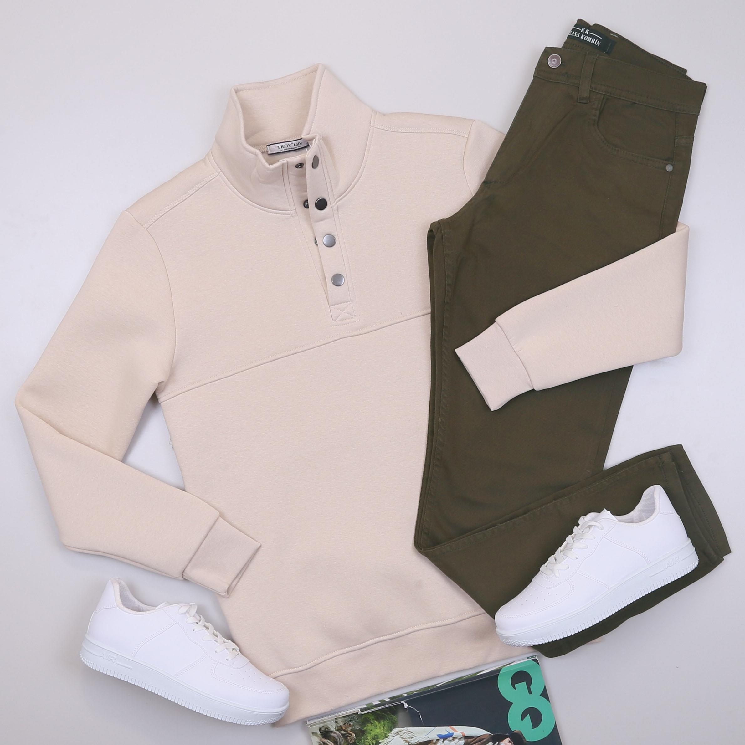 Bej Sweat Pantolon Ayakkabı Kombin