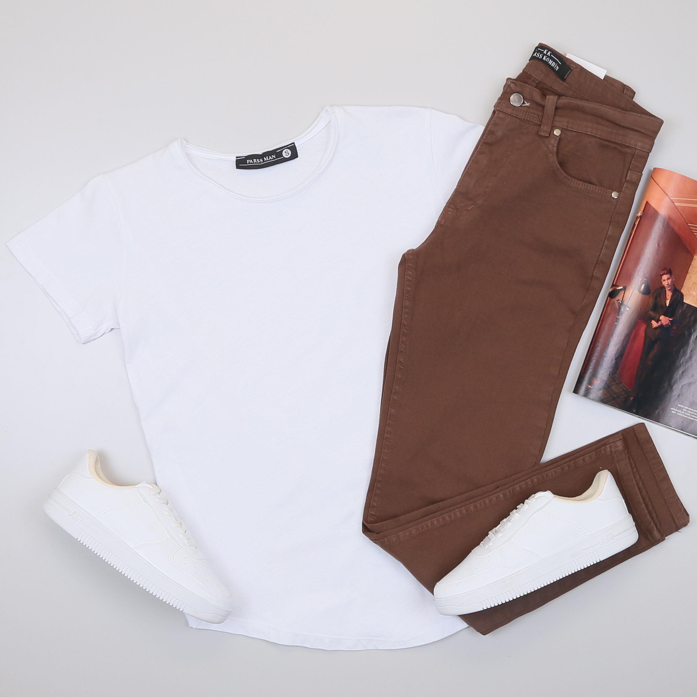 Beyaz Basic Tişört Pantolon Ayakkabı Kombin