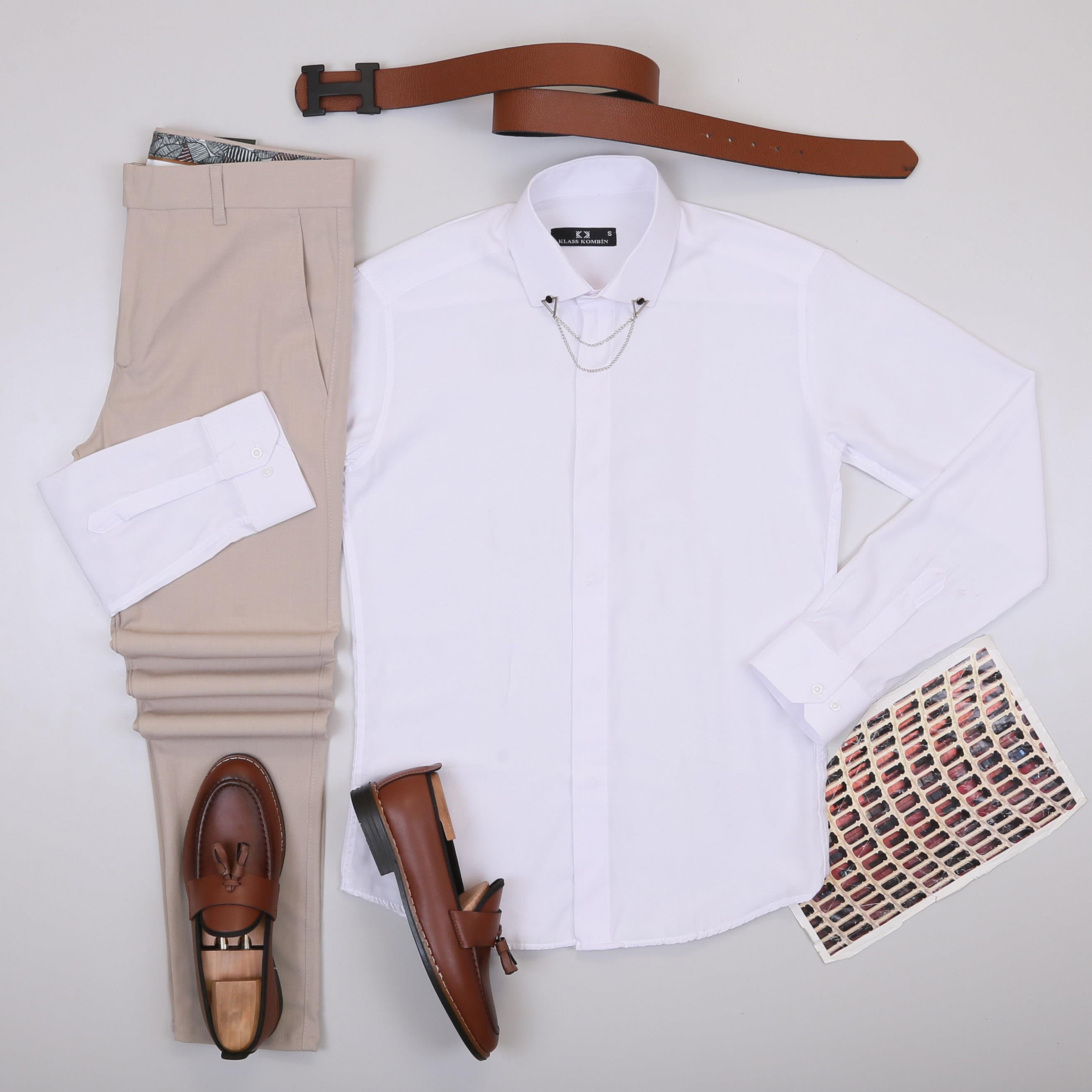 Beyaz Gömlek Bej Pantolon Ayakkabı Kombin