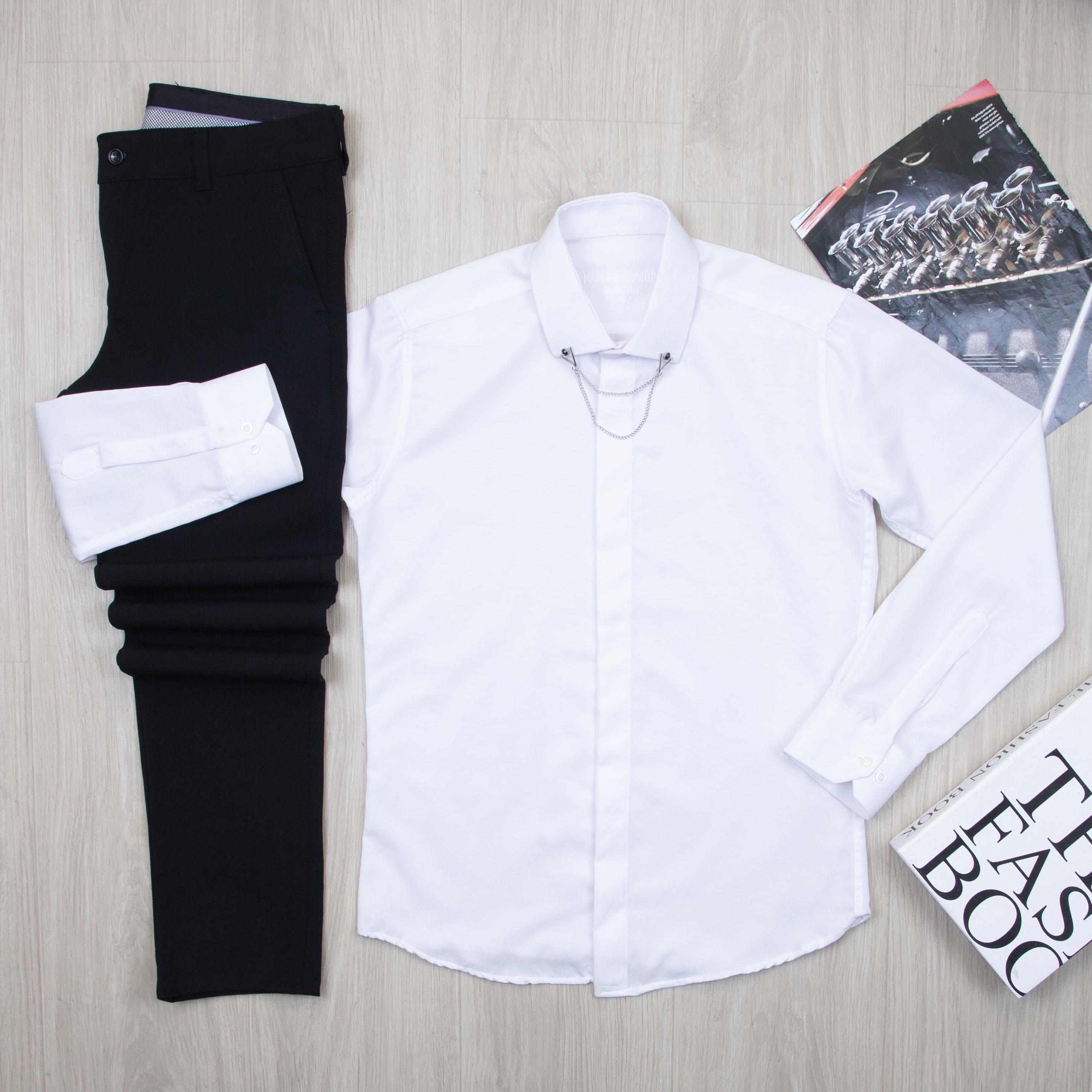 Beyaz Gömlek Siyah Pantolon Kombin