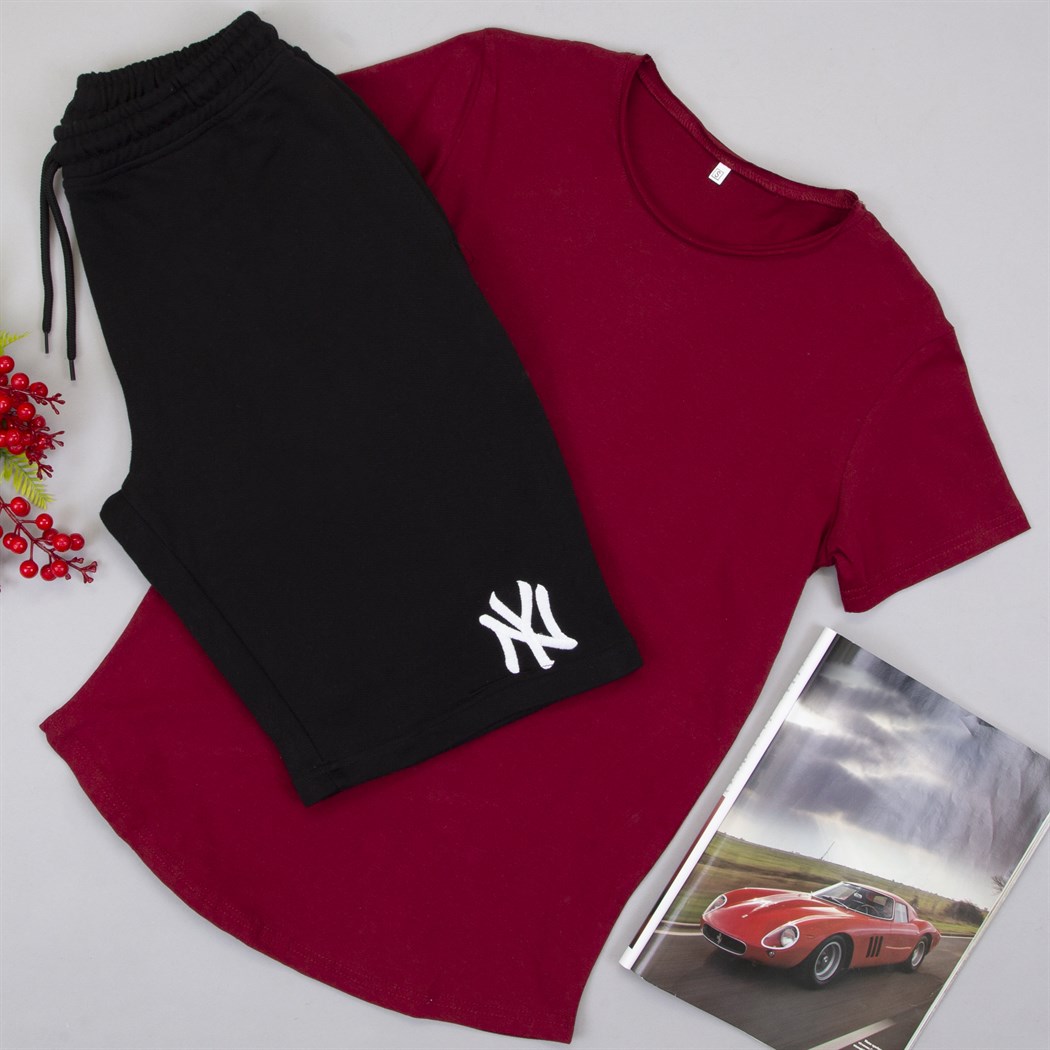 Bordo Tişört Siyah Penye Şort Kombin