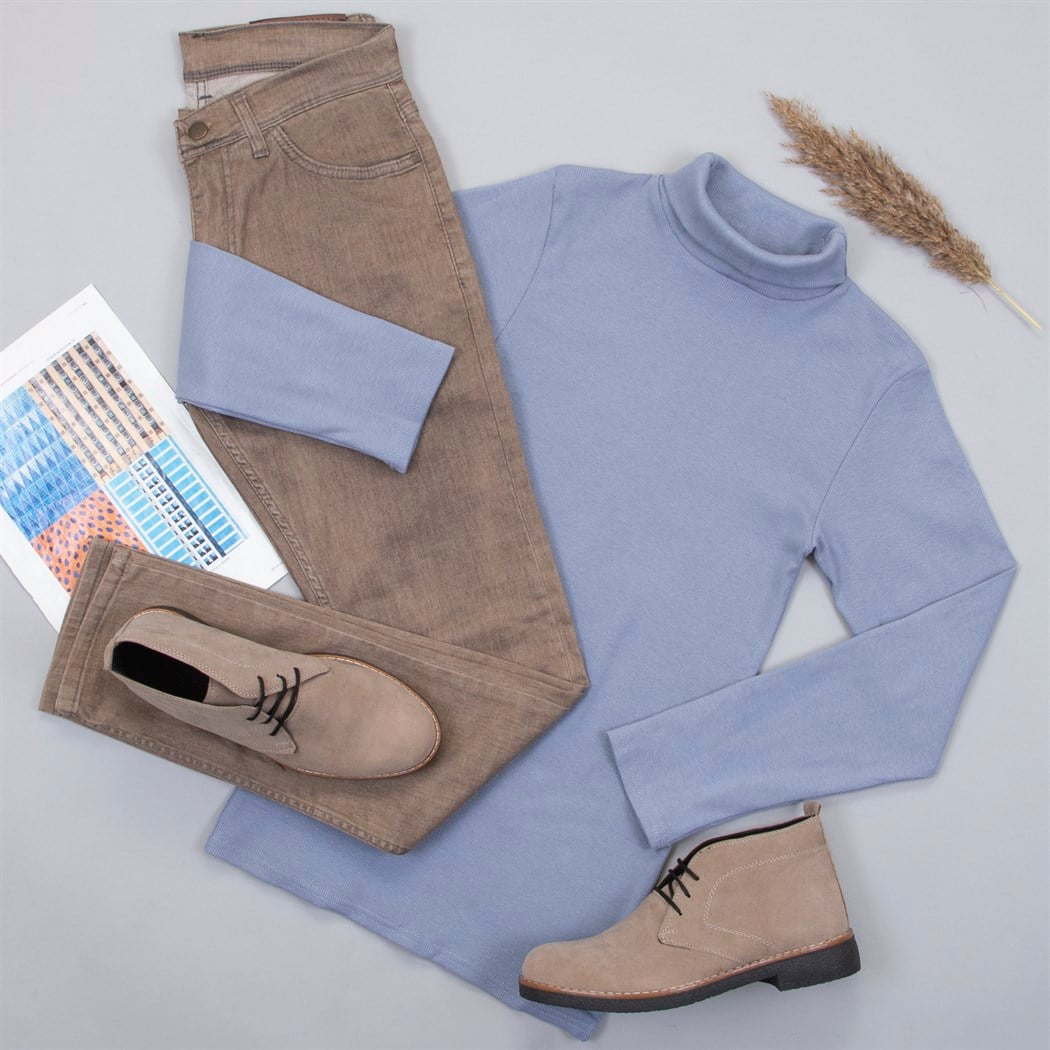 Çelik Mavi Boğazlı Kazak Pantolon Bot Kombin