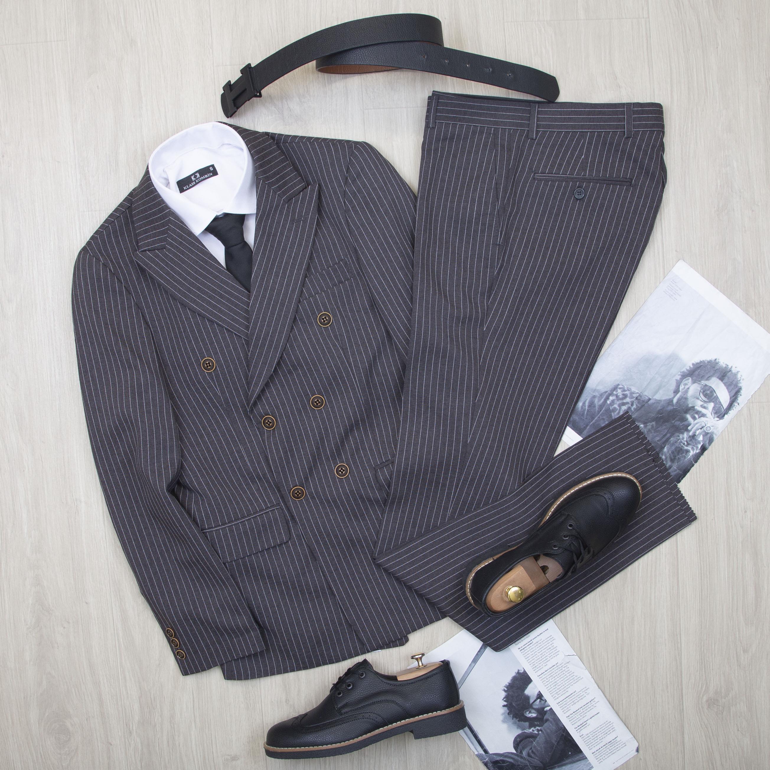 Çizgili Füme Kruvaze Takım Elbise Kombini