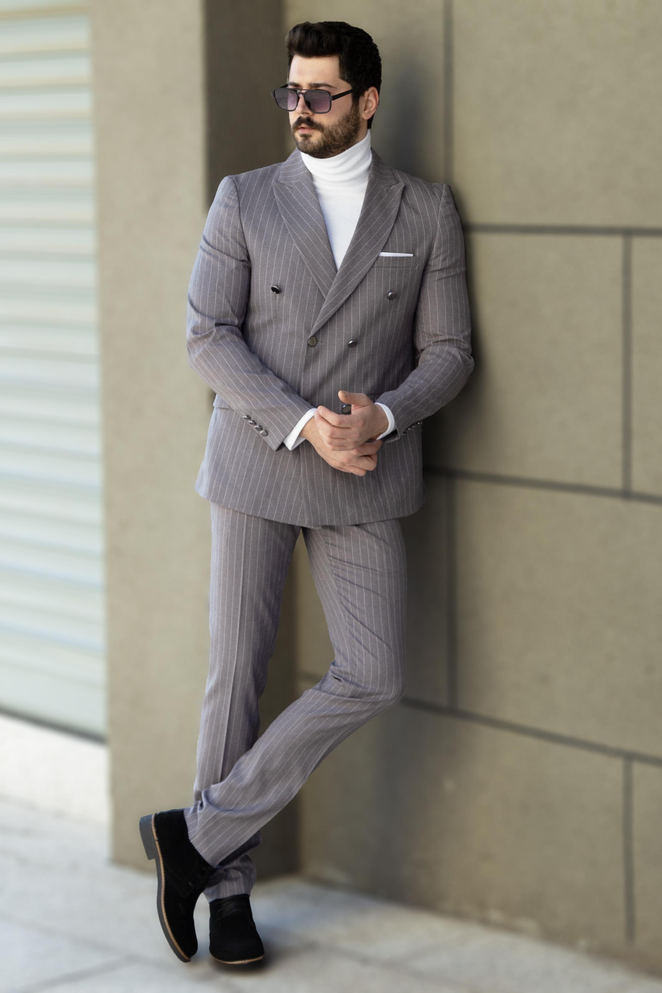 Çizgili Gri Kruvaze Takım Elbise Kombini