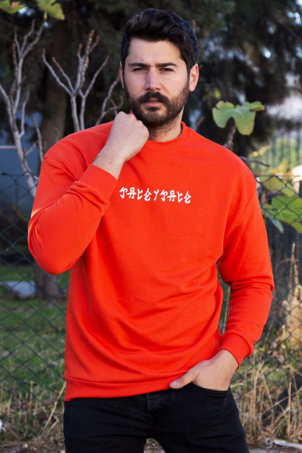 Çince Yazılı Üç İplik Turuncu Sweatshirt