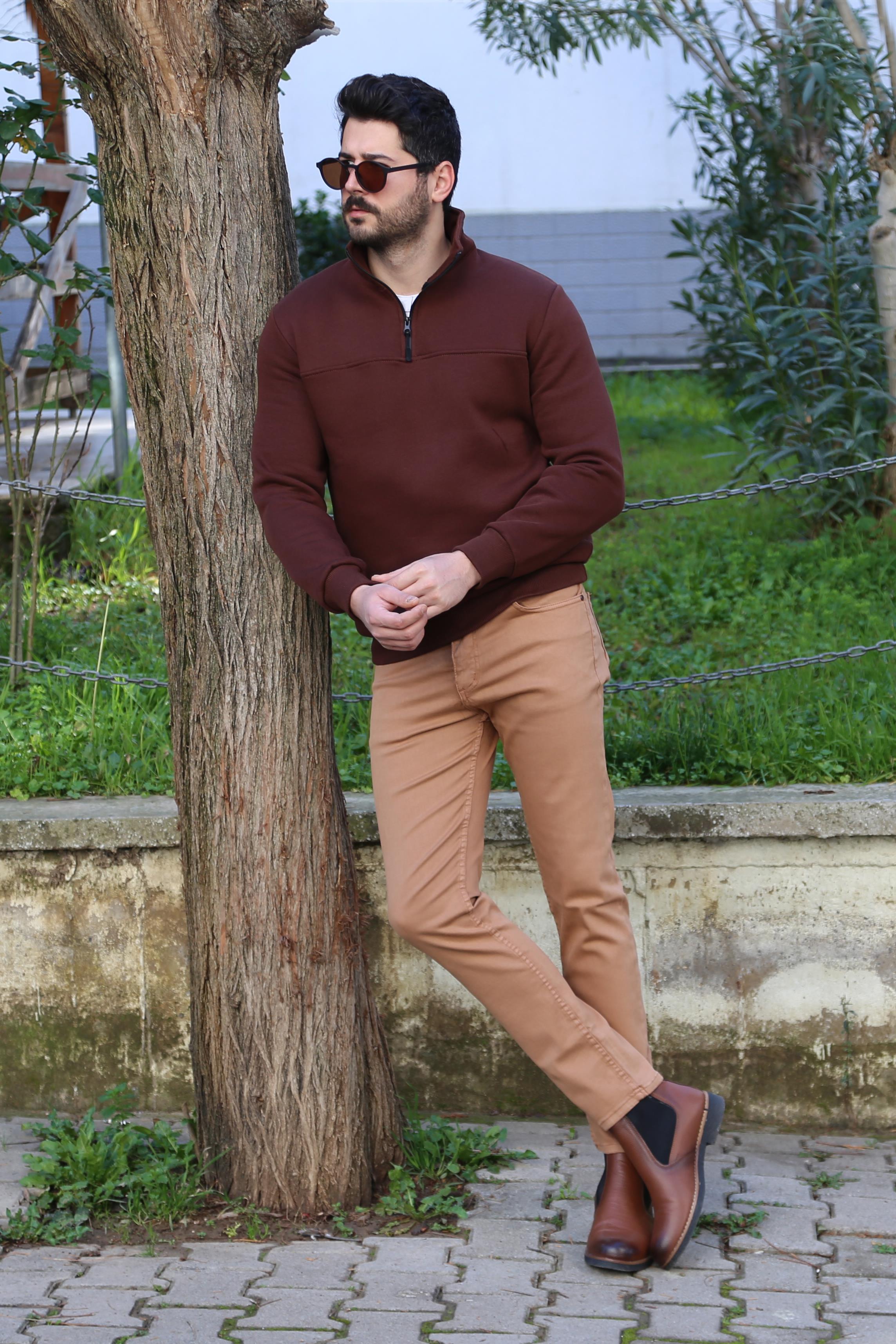 Fermuarlı Kahve Sweat Kombini