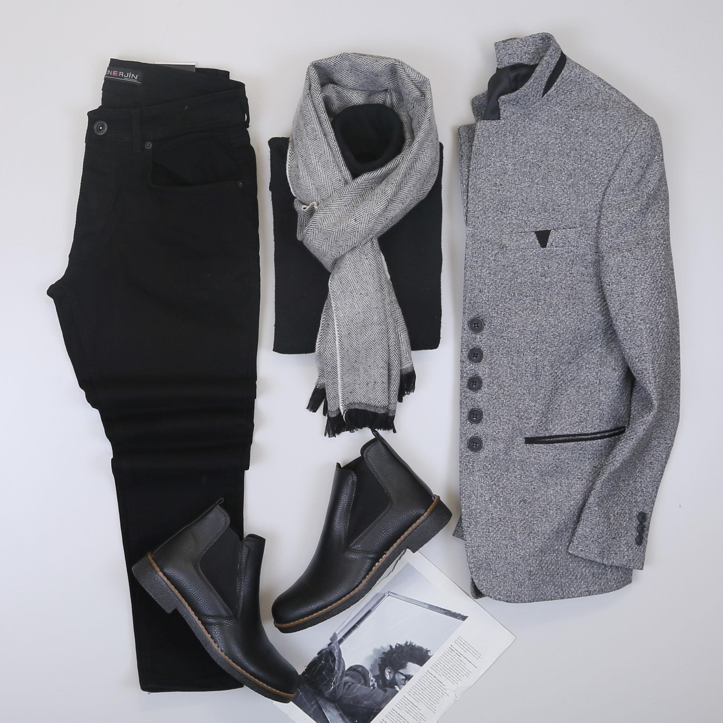 Gri Dik Yaka Ceket Boğazlı Body Pantolon Atkı Bot Kombin
