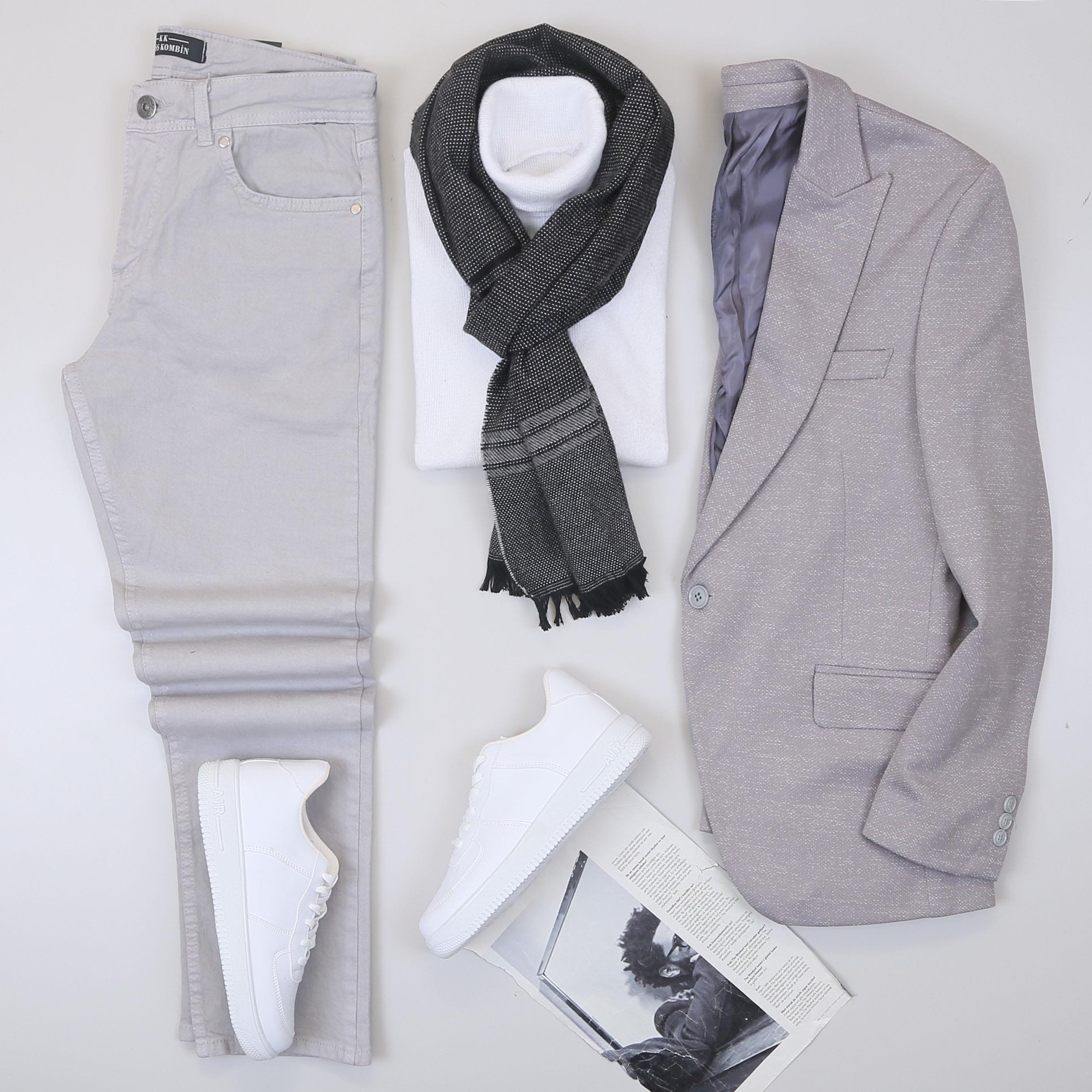 Gri Kırçıllı Blazer Ceket Boğazlı Body Pantolon Atkı Ayakkabı Kombin