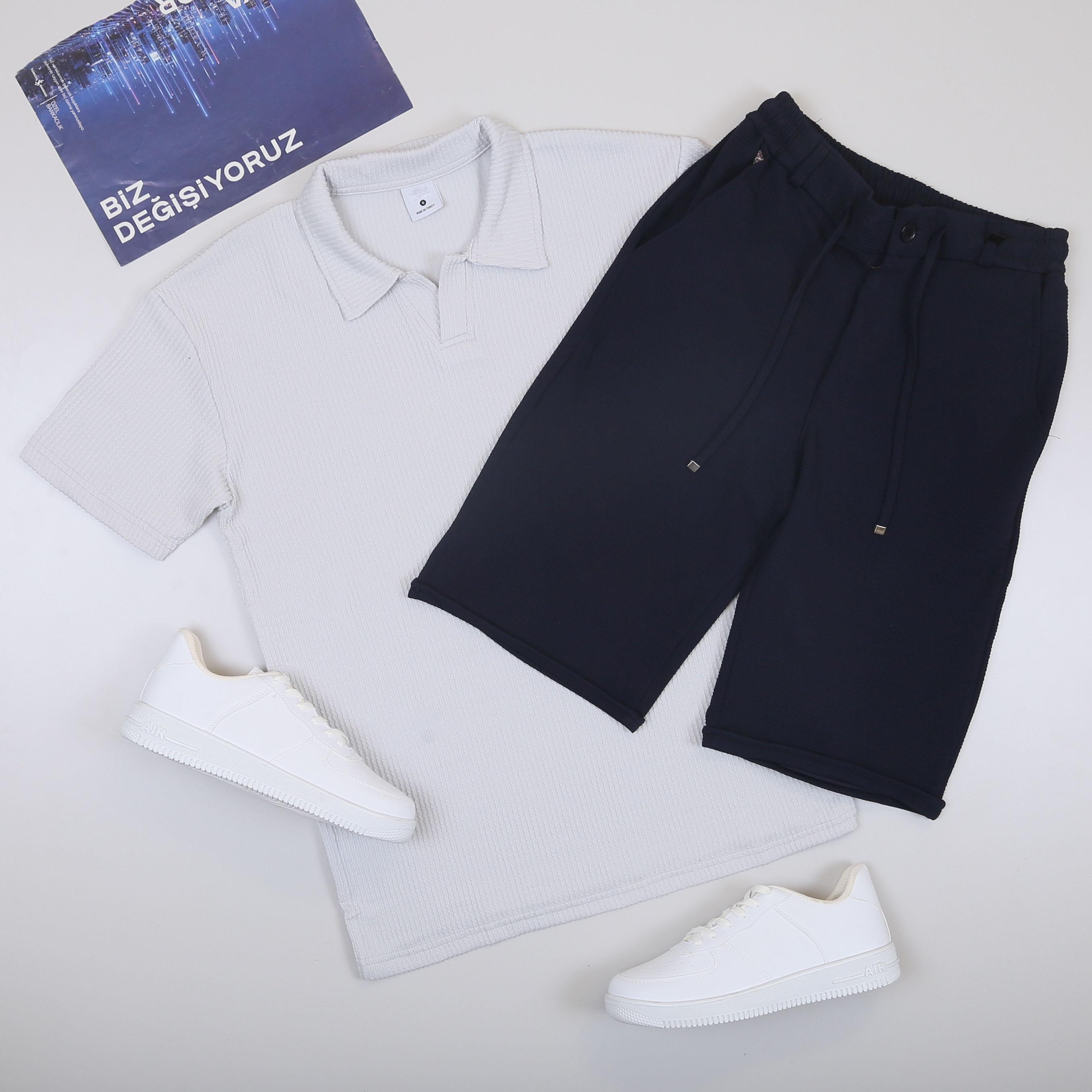 Gri Polo Yaka Tişört Şort  Ayakkabı Kombin