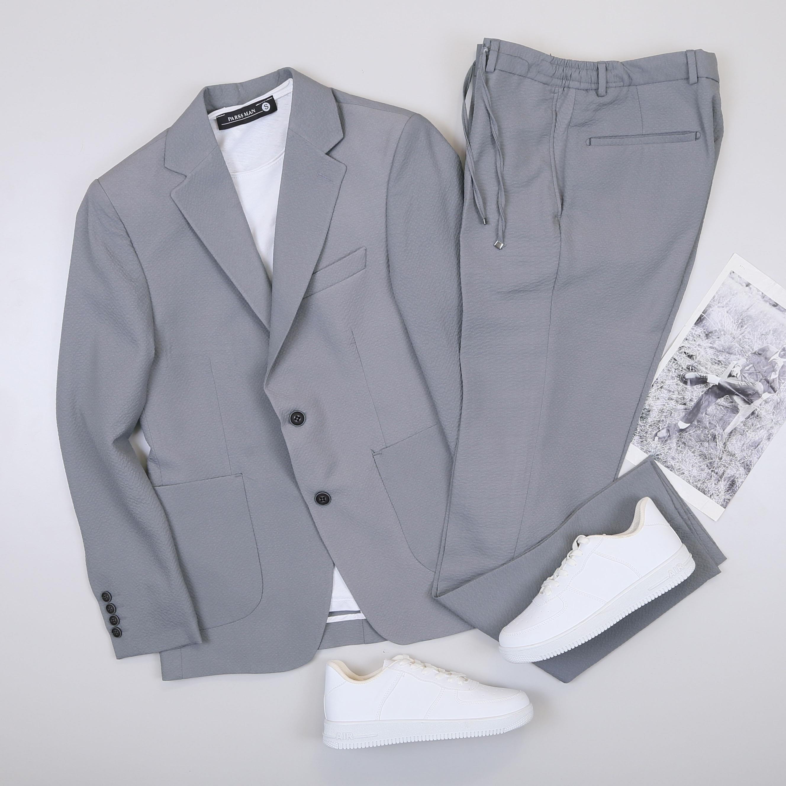 Gri Takım Elbise Kombini