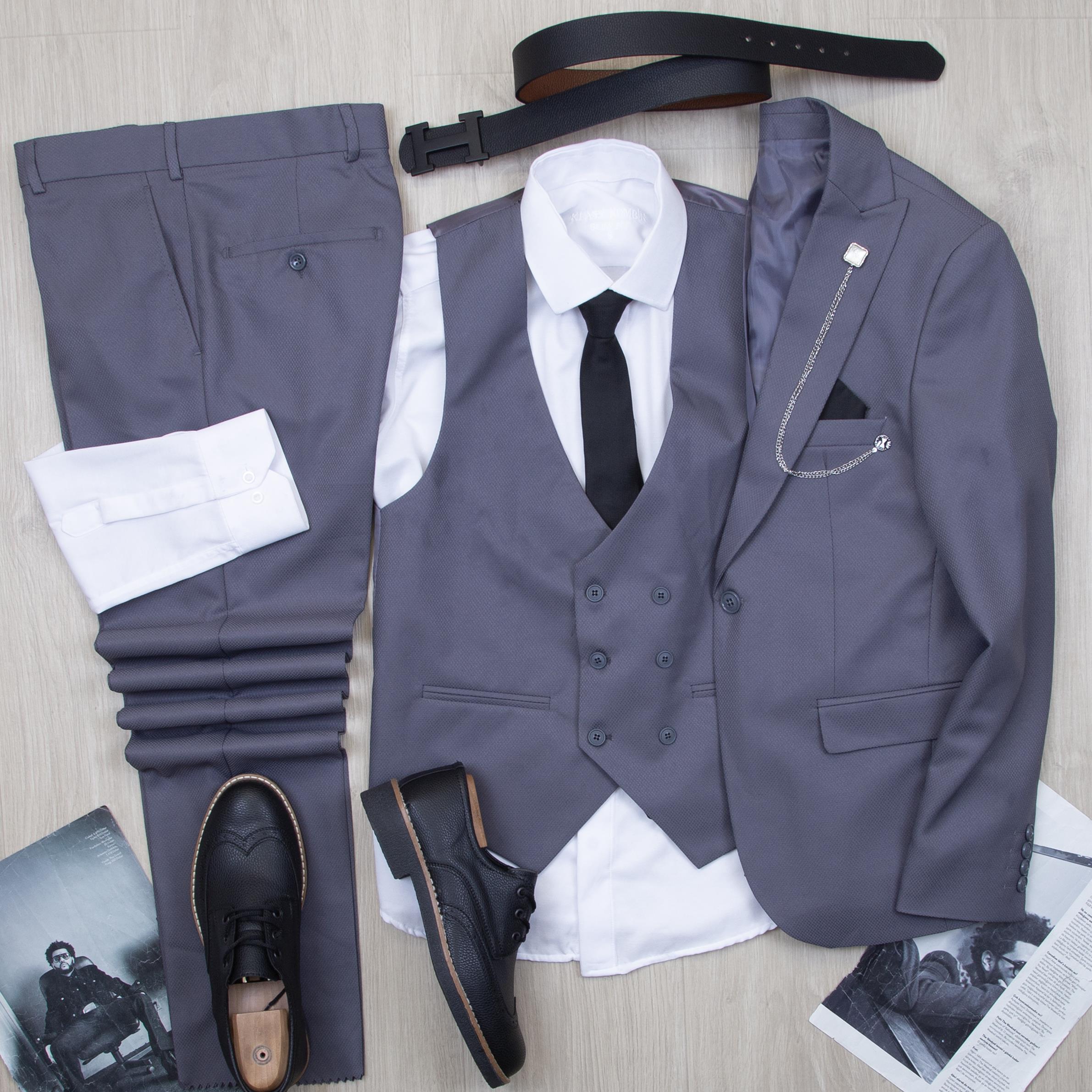 Gri Takım Elbise Kombini