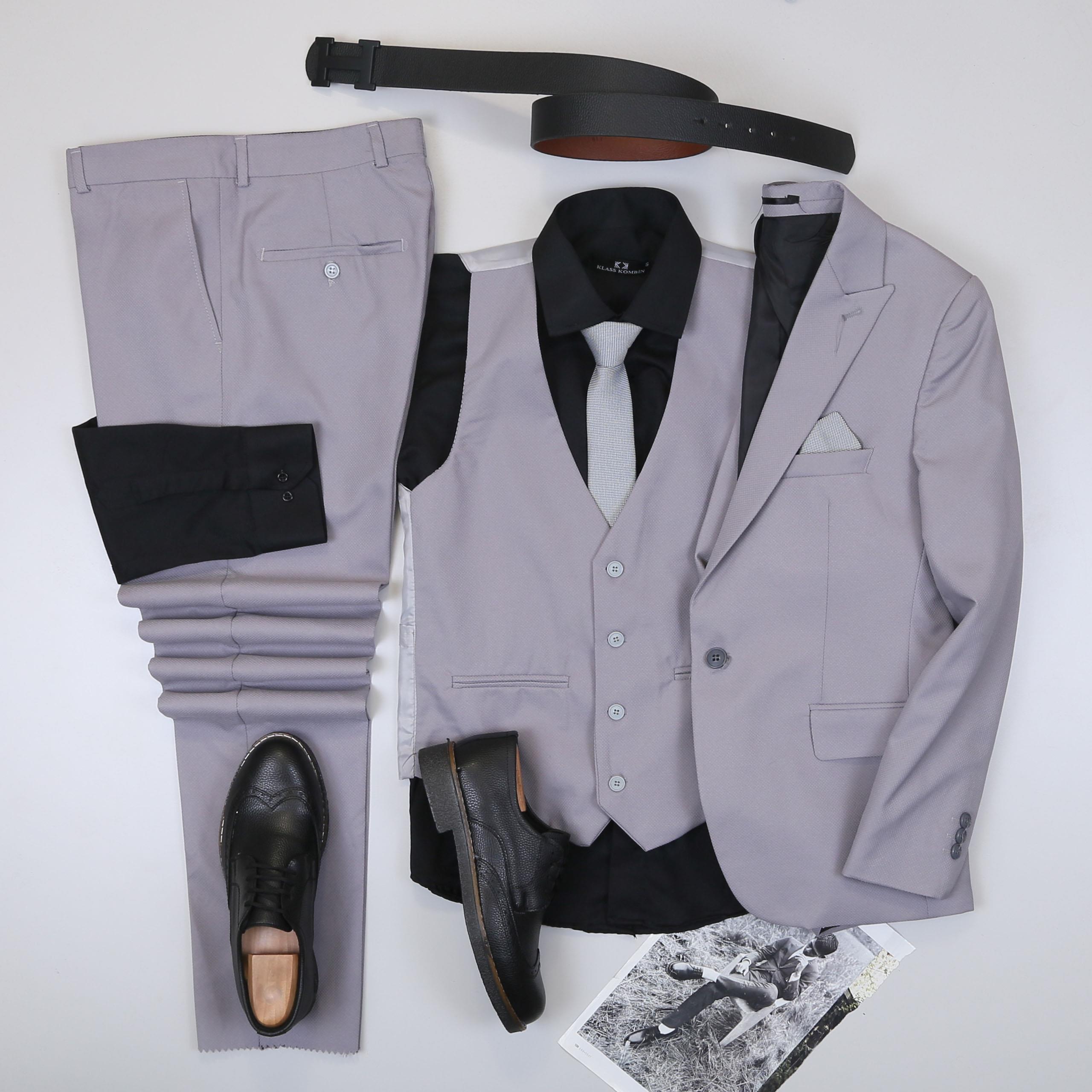 Gri Takım Elbise Kombini