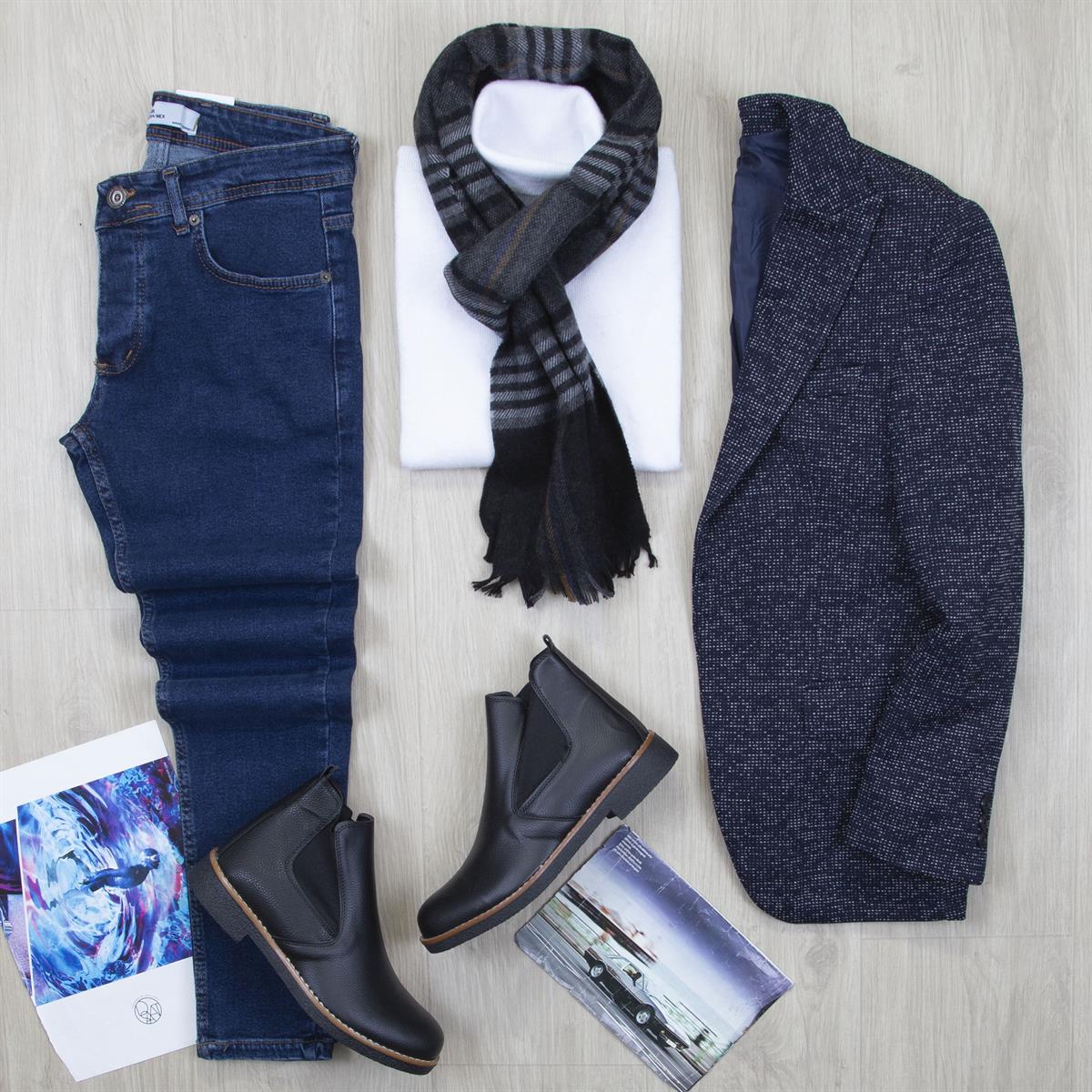 Lacivert Blazer Ceket Boğazlı Body Pantolon Bot Kombin