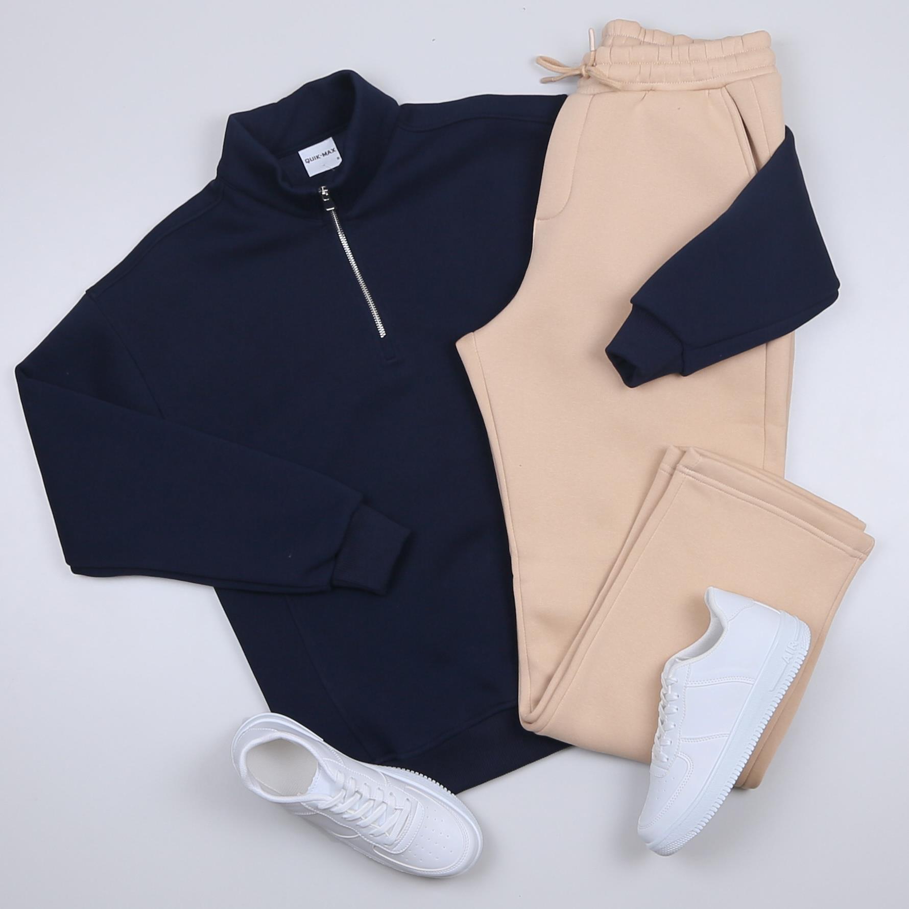 Lacivert Dikyaka Sweatshirt Eşofman Altı Ayakkabı Kombini