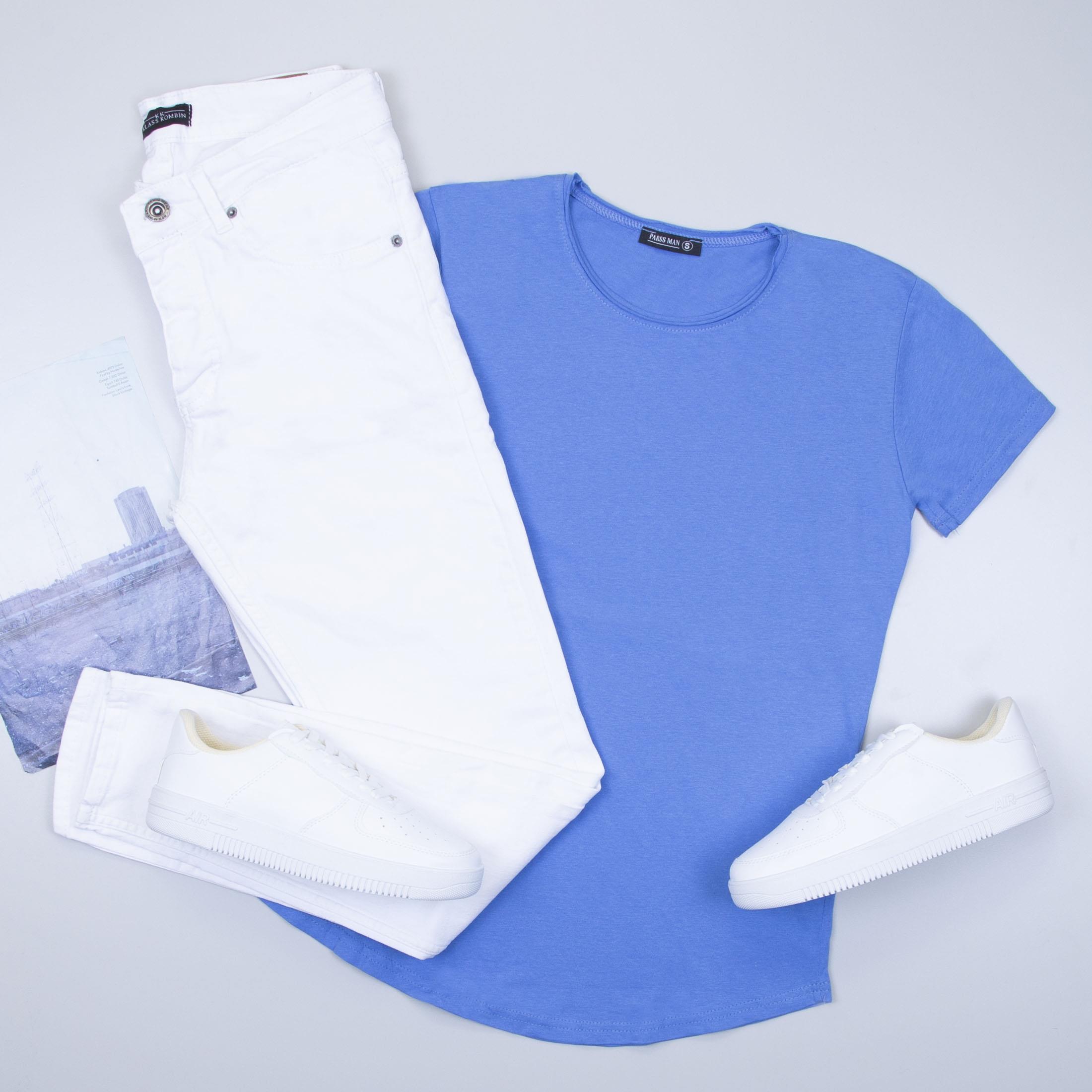 Mavi Basic Tişört Pantolon Ayakkabı Kombin