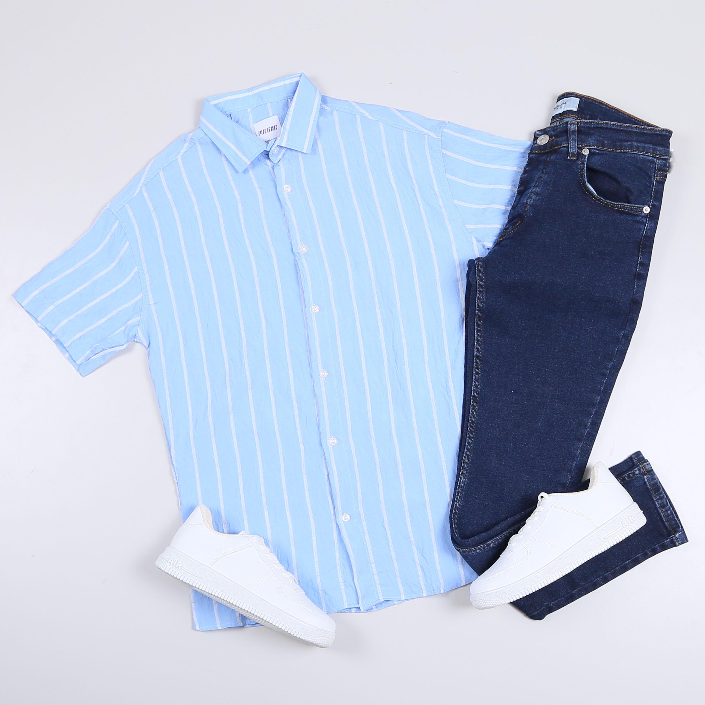 Mavi Çizgili Kısa Kollu Gömlek Kot Pantolon Ayakkabı Kombin