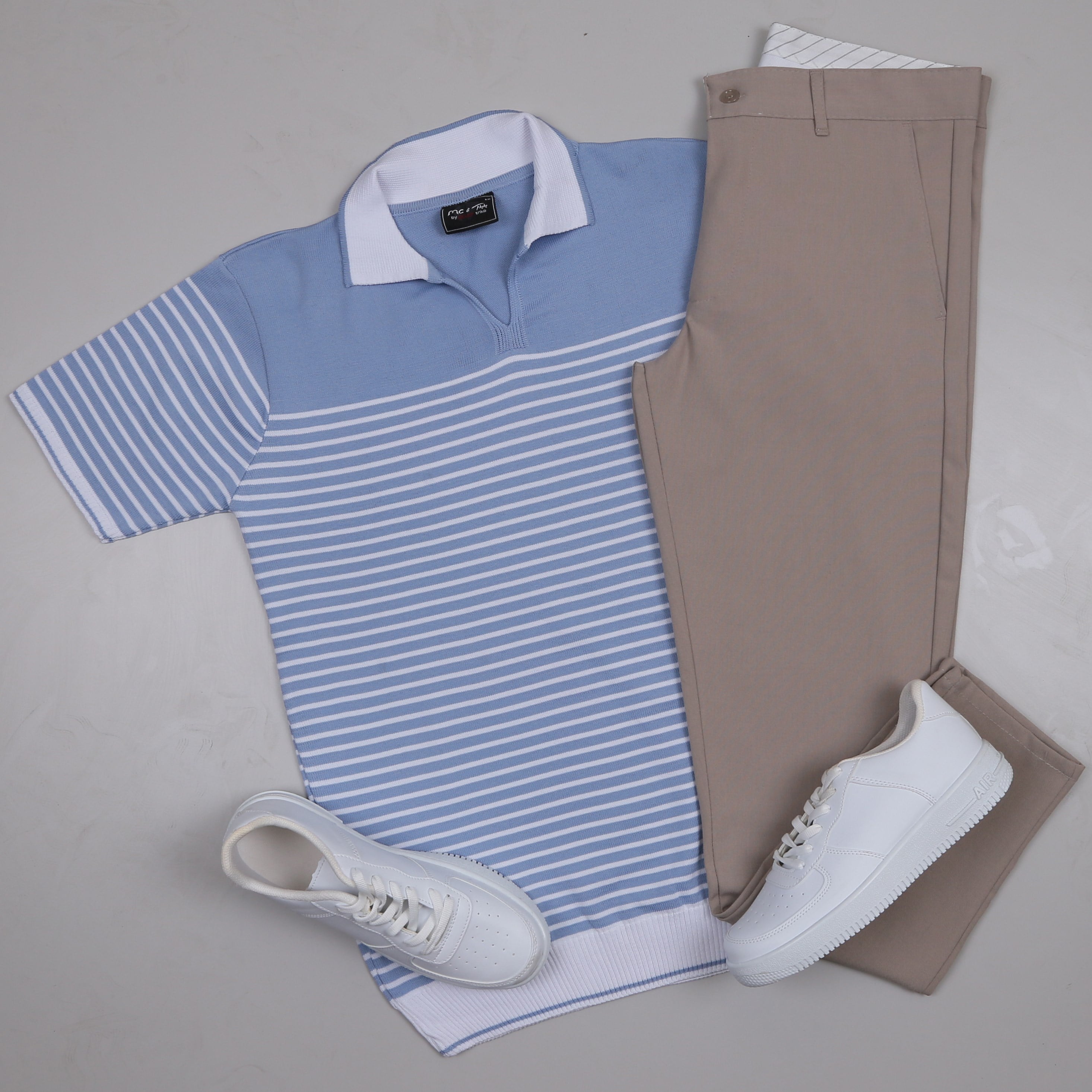 Mavi Triko Polo Yaka Tişört Bej  Kumaş  Pantolon Ayakkabı Kombin