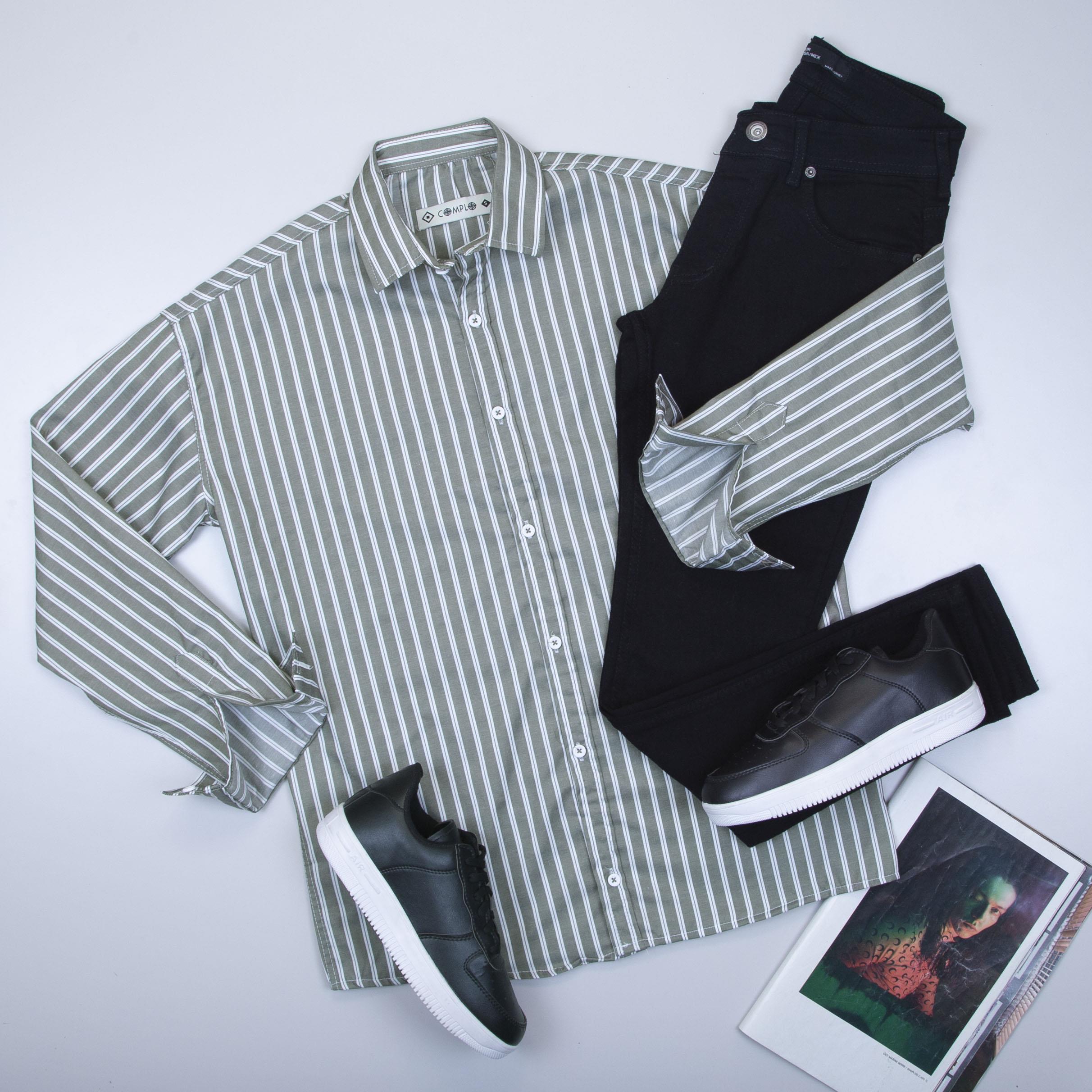 Oversize Haki Çizgili Gömlek Pantolon Ayakkabı Kombin