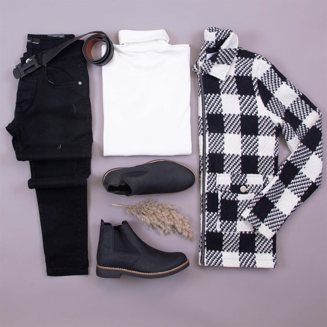 Siyah Beyaz  Ceket Bot Pantolon Kazak kombini