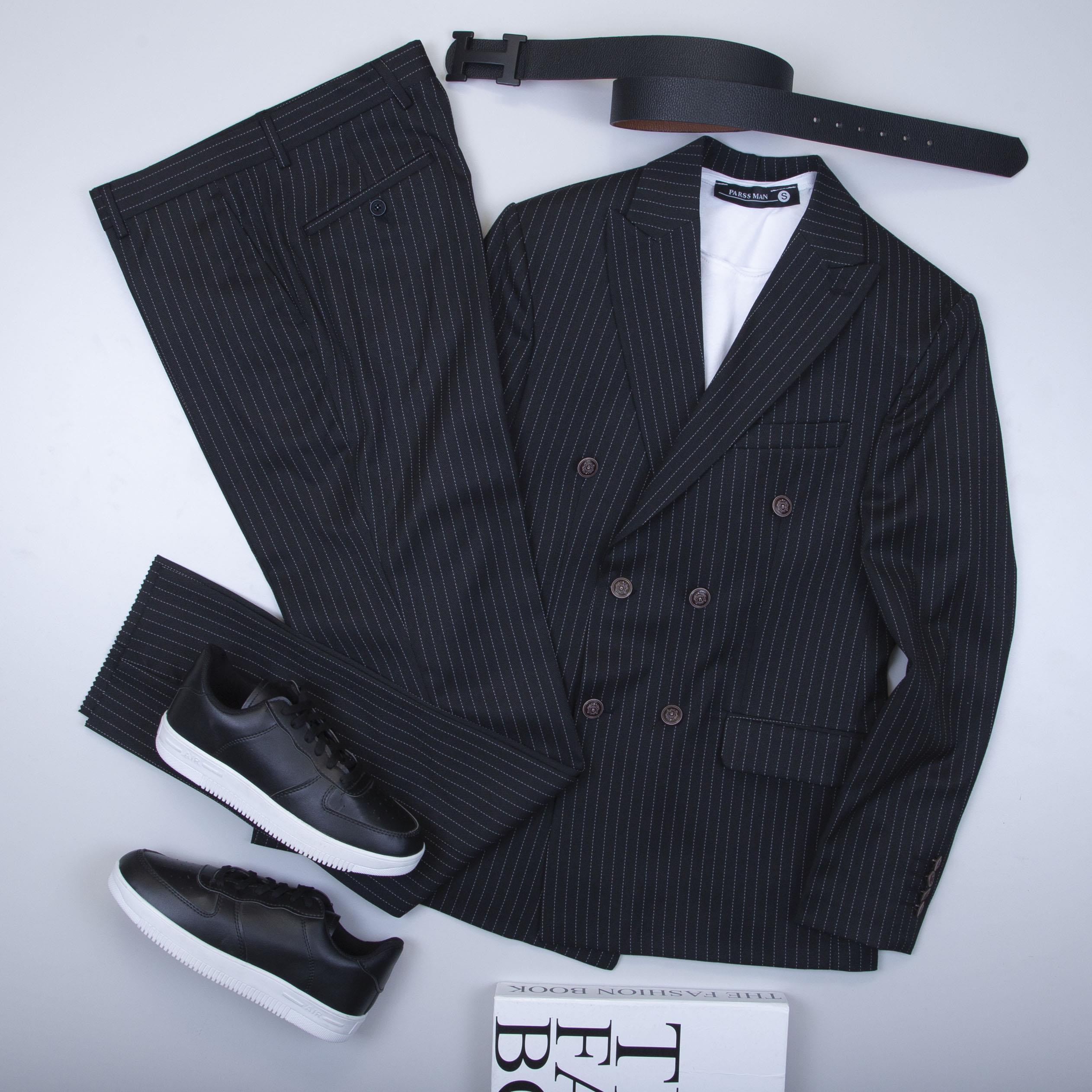 Açık Gri Çizgili Kruvaze Takım Elbise Kombini