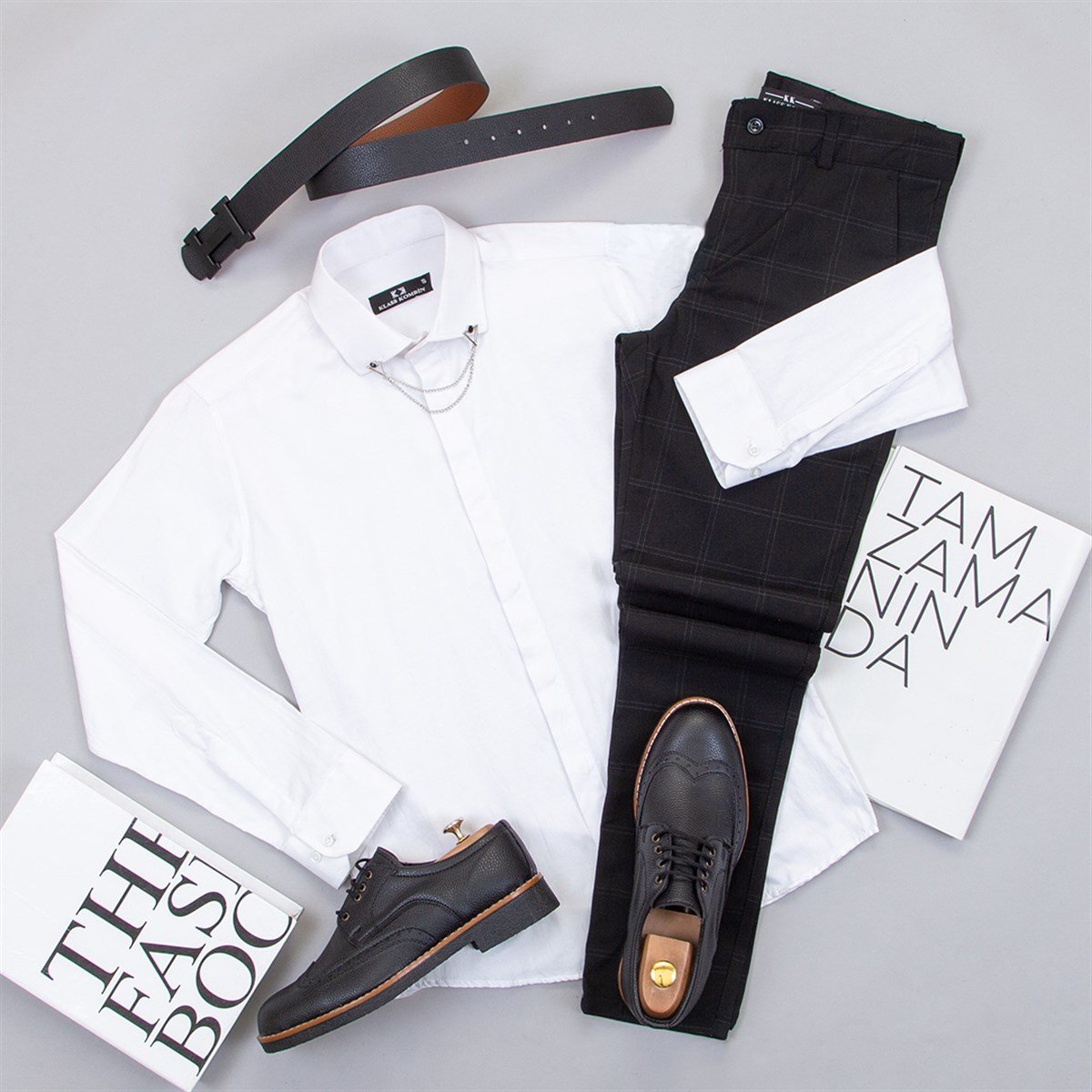 Siyah Ekose Pantolon Beyaz Gömlek Ayakkabı Kombin