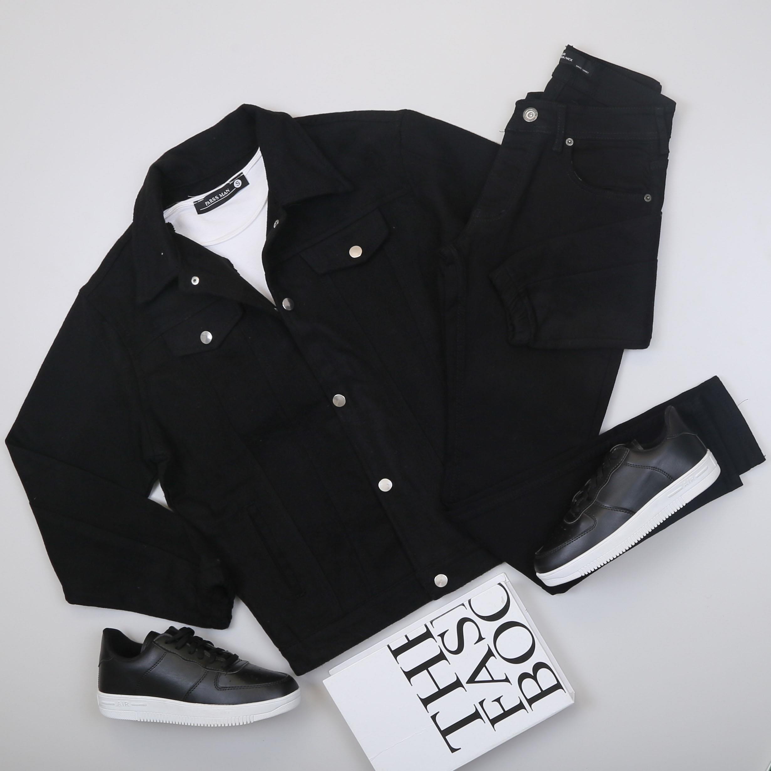 Siyah Kaşe Ceket Tişört Pantolon Ayakkabı Kombin