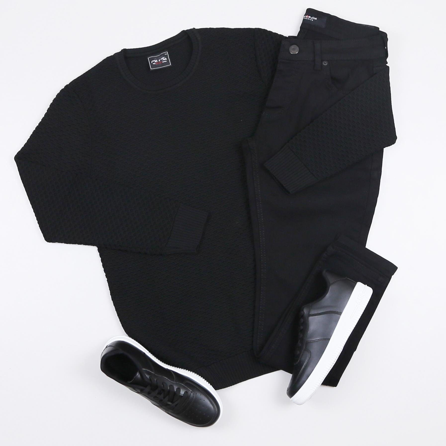 Siyah Kazak Kot Pantolon Ayakkabı Kombini