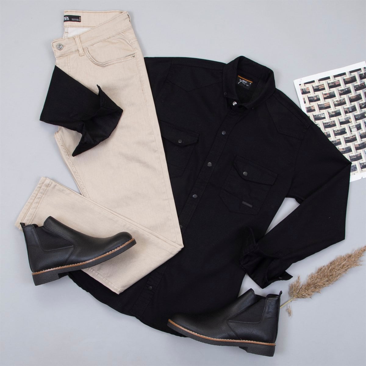 Siyah Kot Gömlek Pantolon Bot Kombin